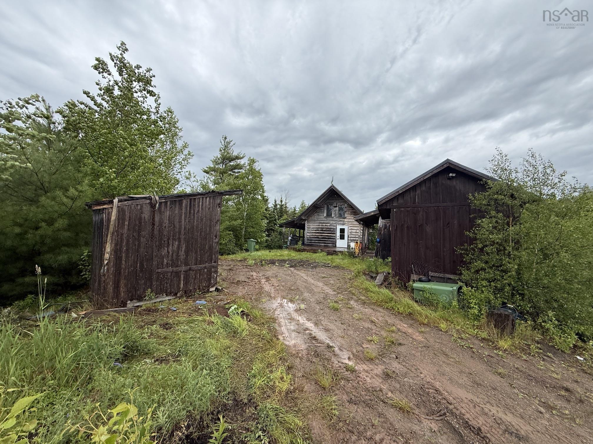 $199,000.00: 826 Boars Back Road Road, Pettigrew Settlement