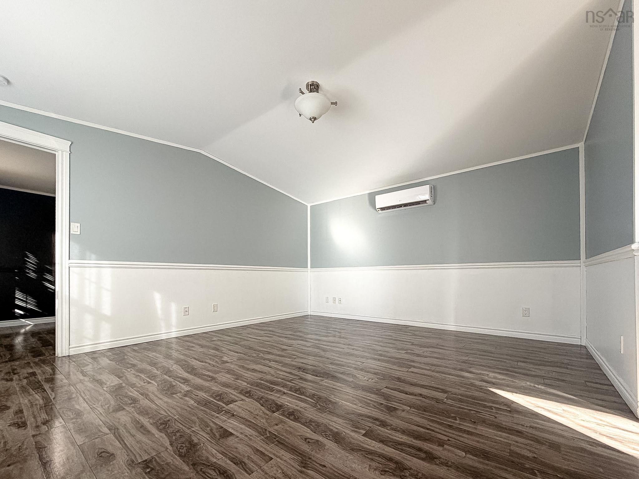 $179,000.00: 72 Second Street, Sydney