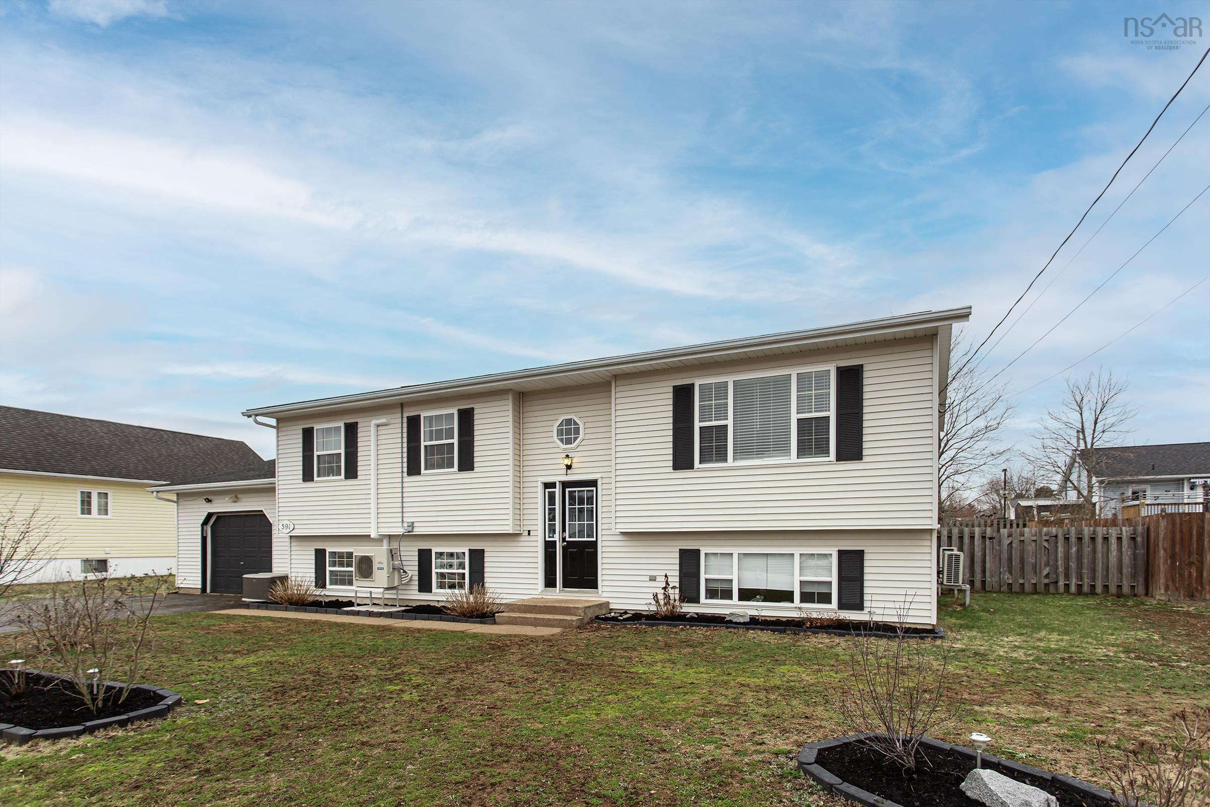 $449,900.00: 591 Maxner Drive, Greenwood