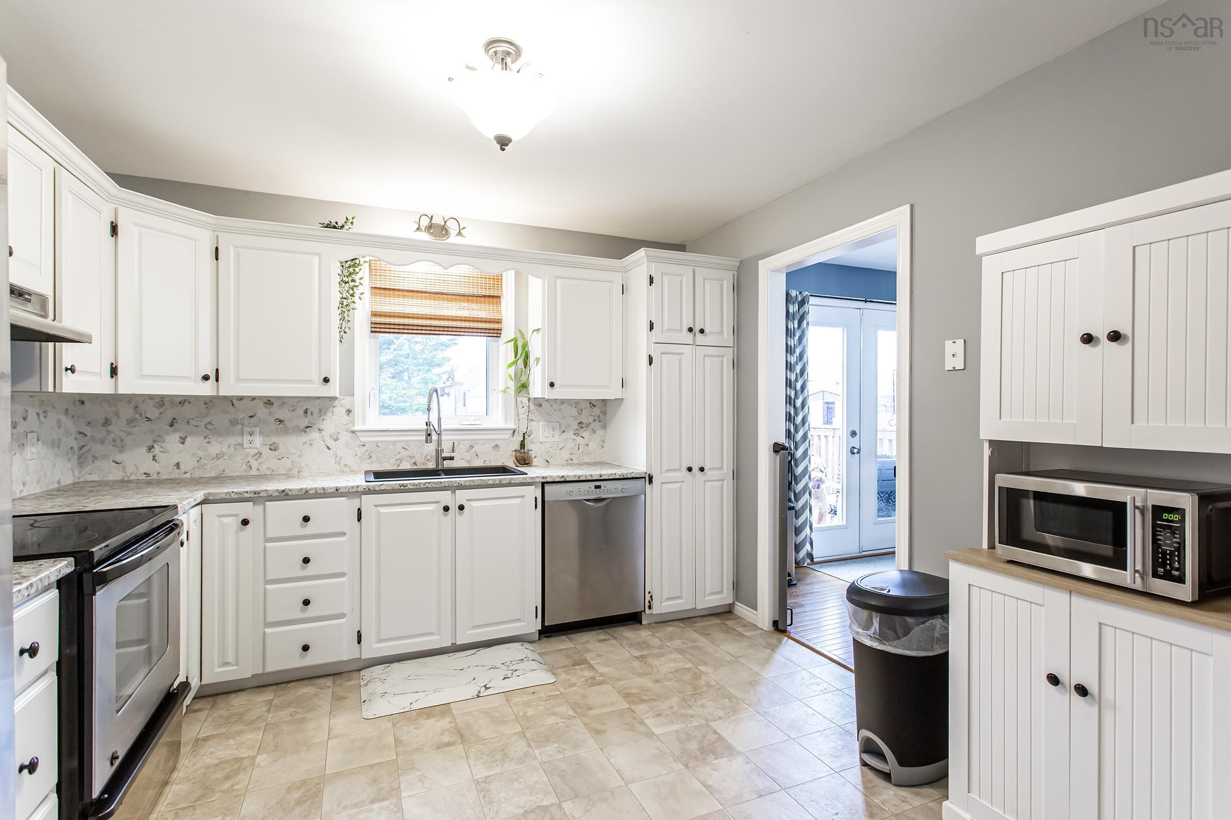 $449,900.00: 591 Maxner Drive, Greenwood