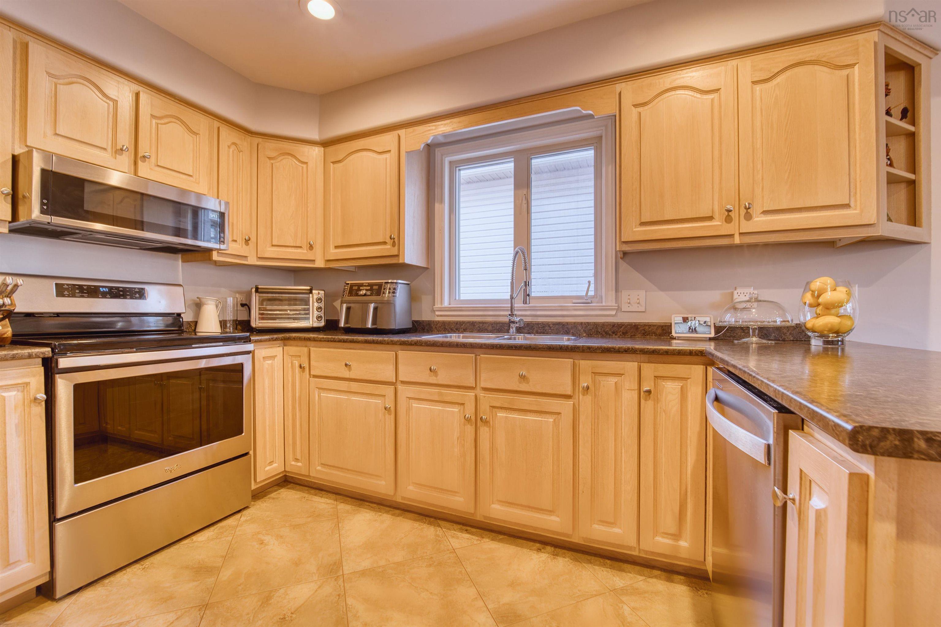 32 James Winfield Lane, Bedford, NS (MLS 202607571)