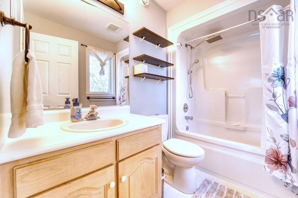 32 James Winfield Lane, Bedford, NS (MLS 202607571)