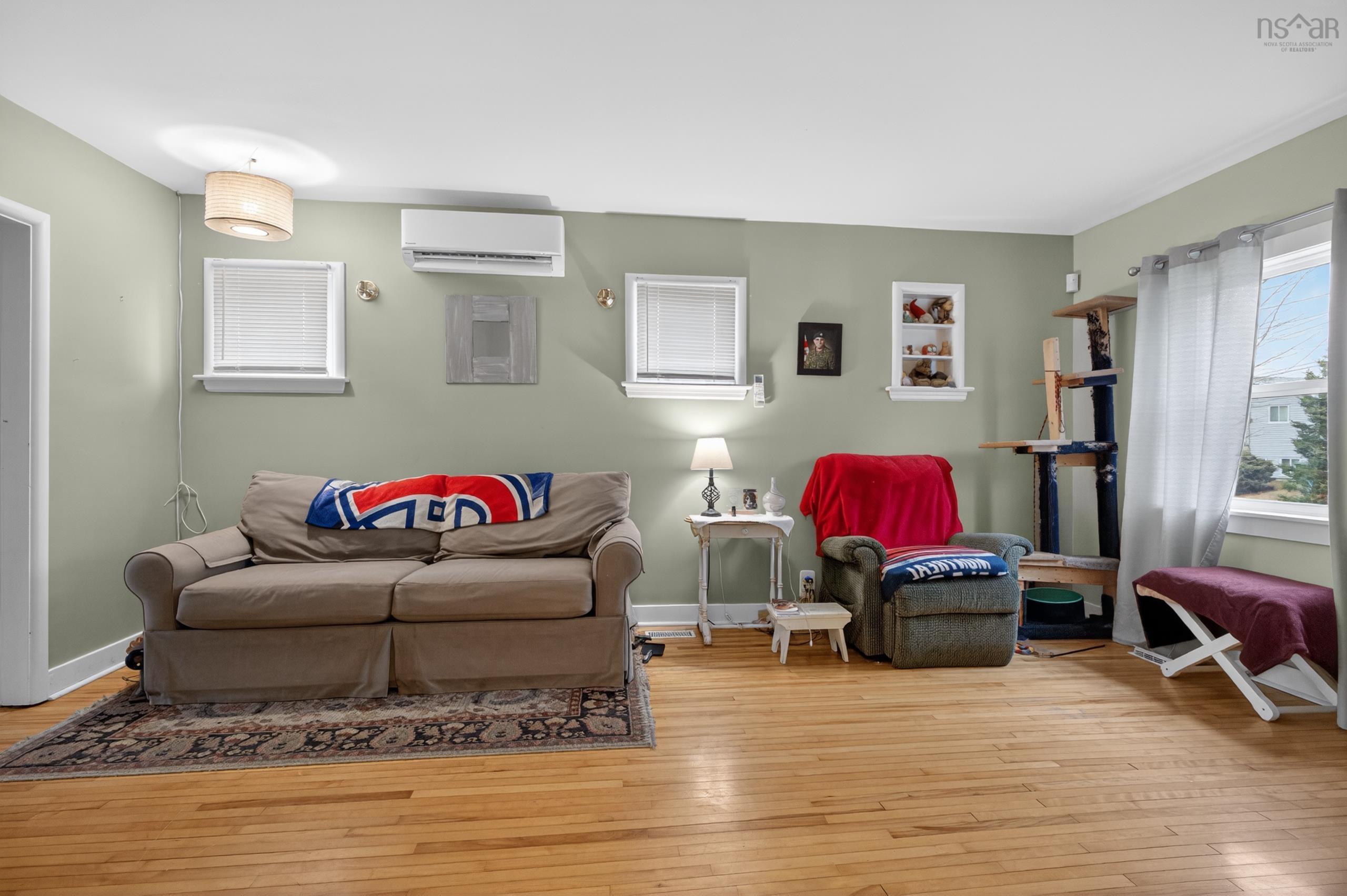 $304,900.00: 46 Lockhart Avenue, Truro