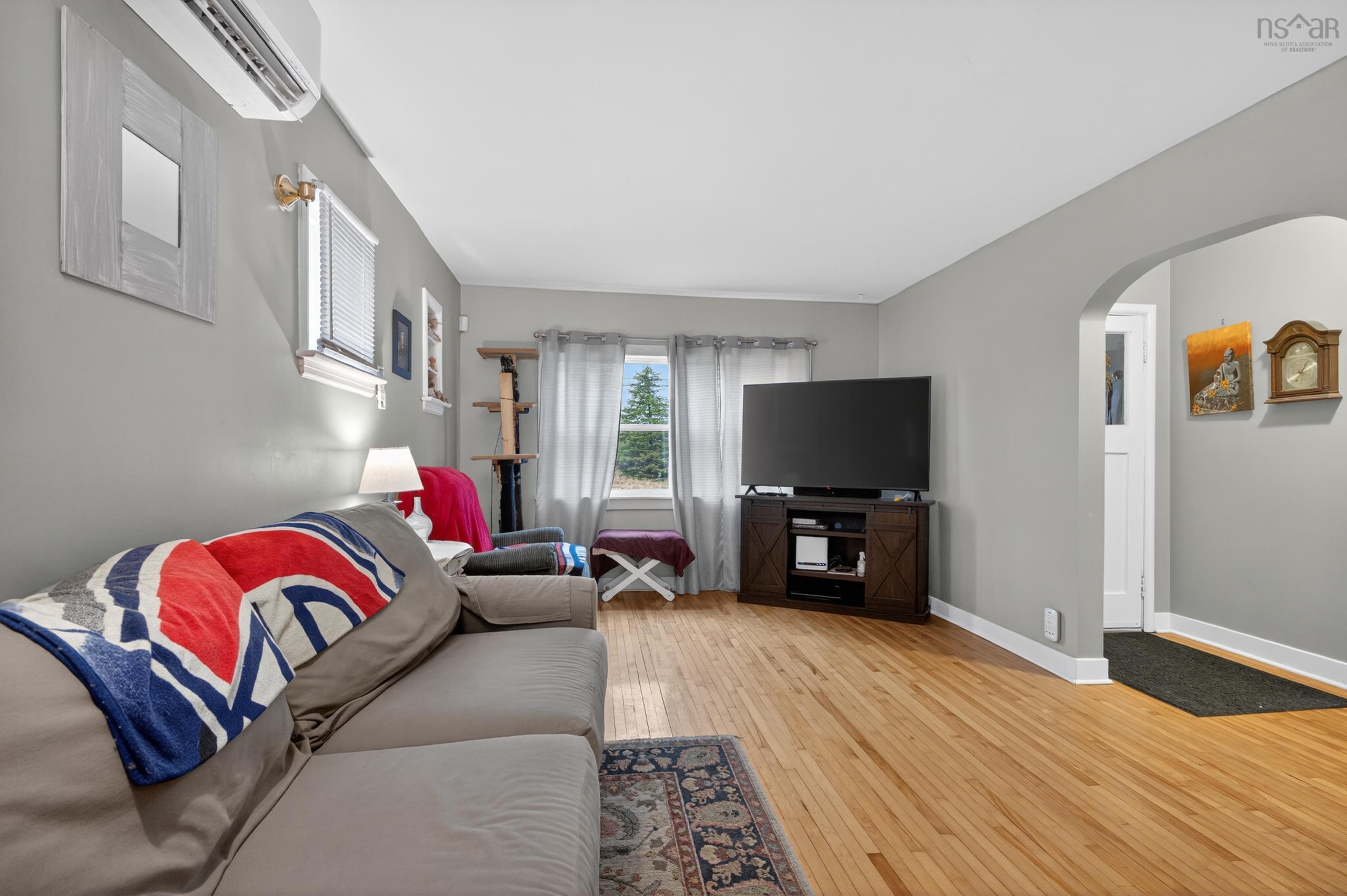 $304,900.00: 46 Lockhart Avenue, Truro
