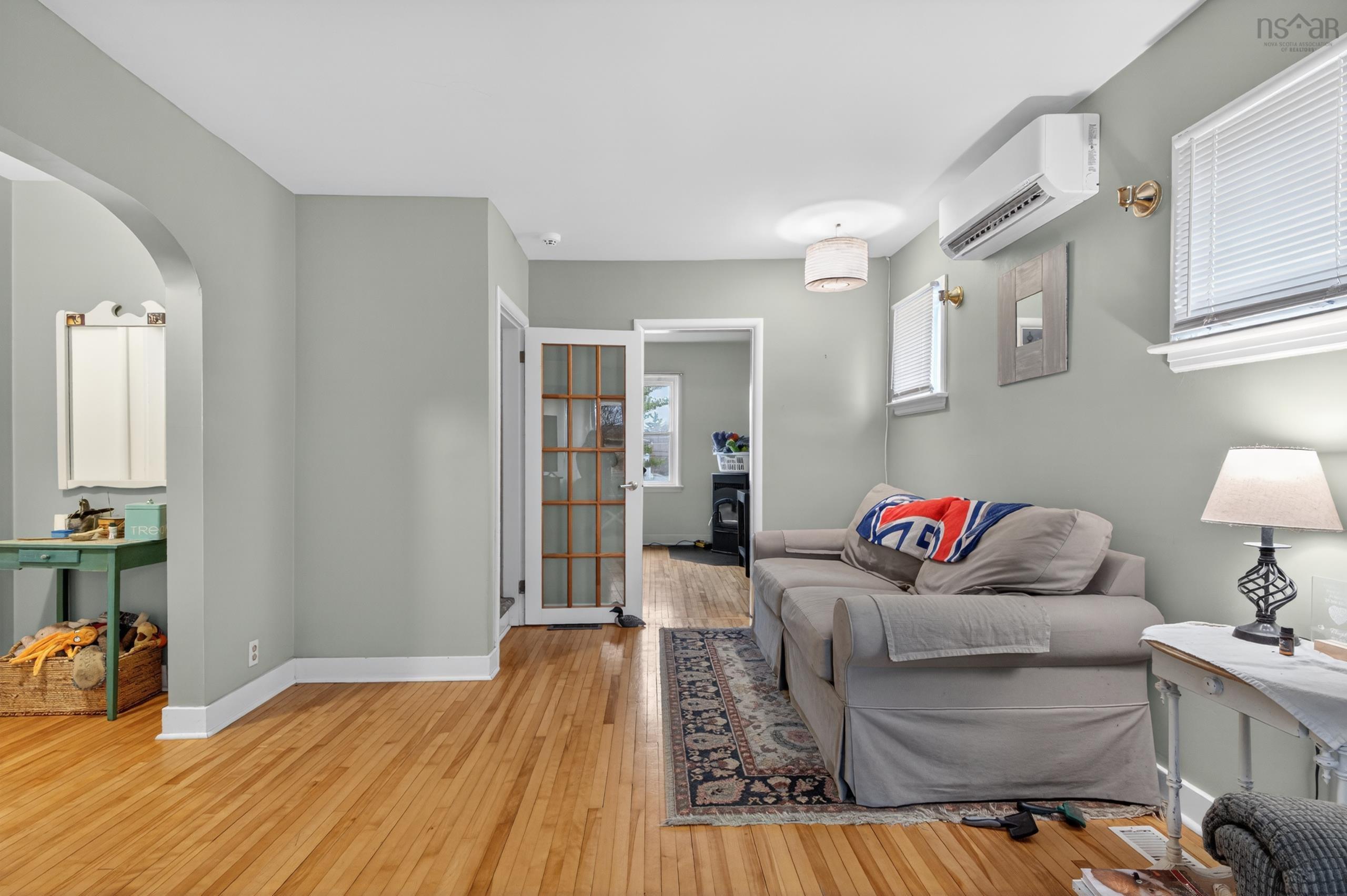$304,900.00: 46 Lockhart Avenue, Truro