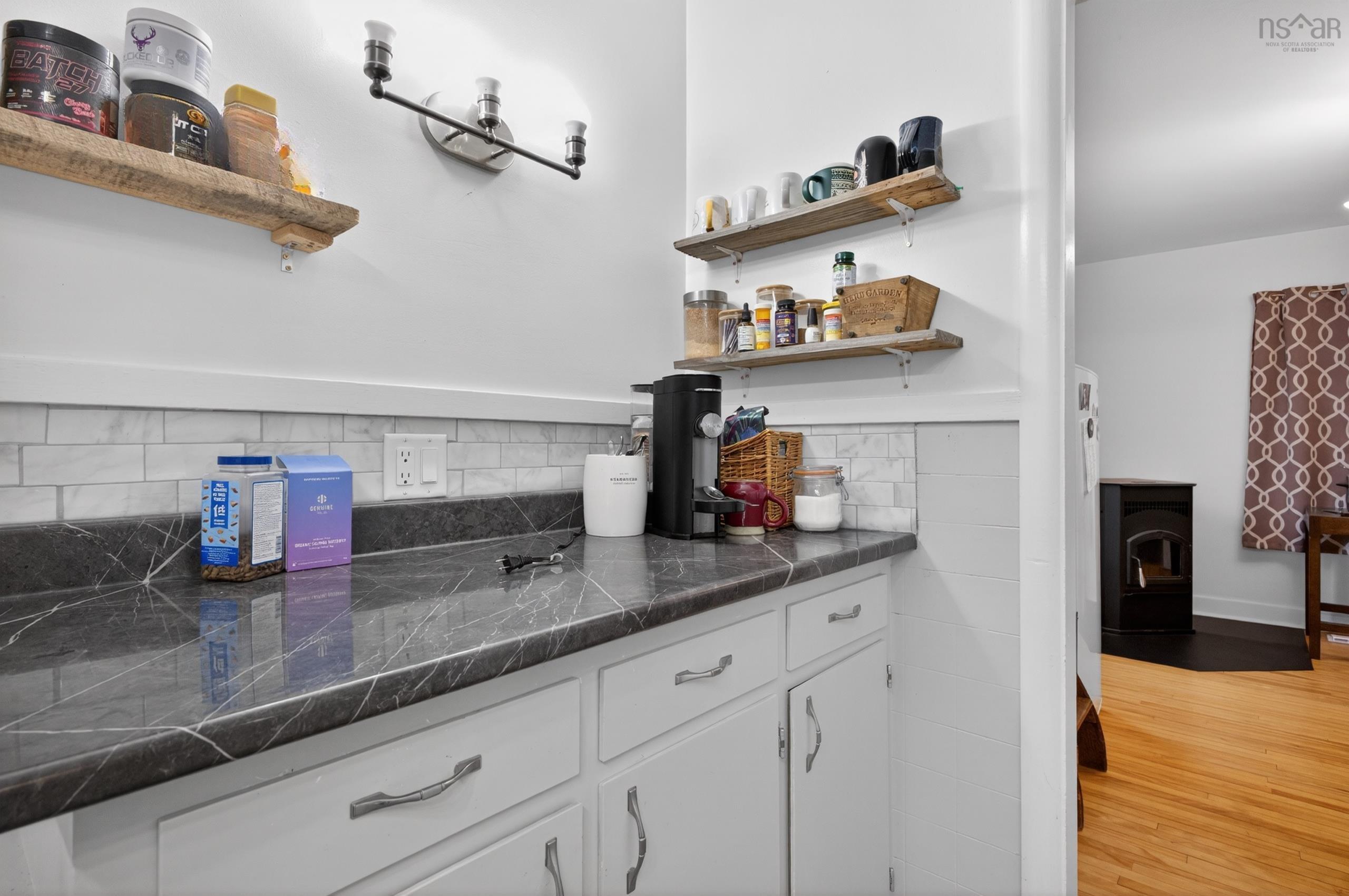 $304,900.00: 46 Lockhart Avenue, Truro