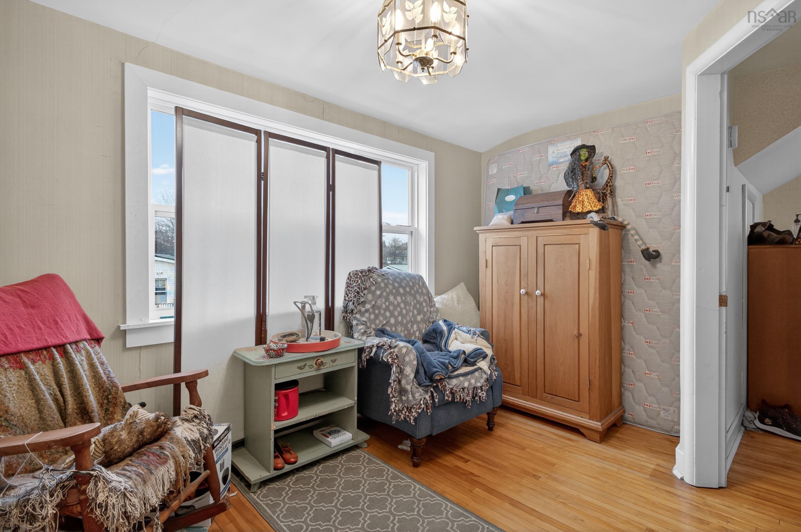 $304,900.00: 46 Lockhart Avenue, Truro