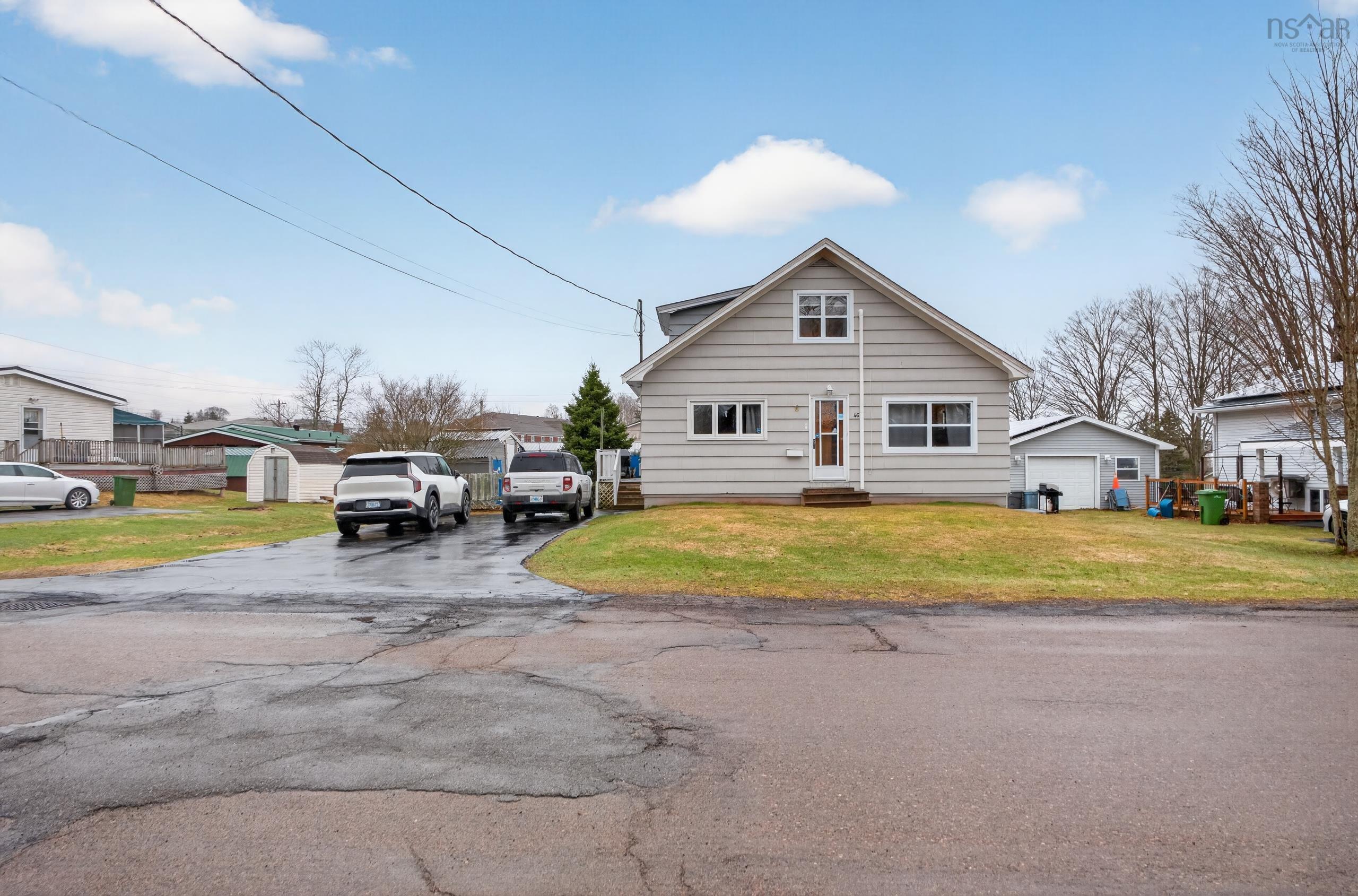 $304,900.00: 46 Lockhart Avenue, Truro