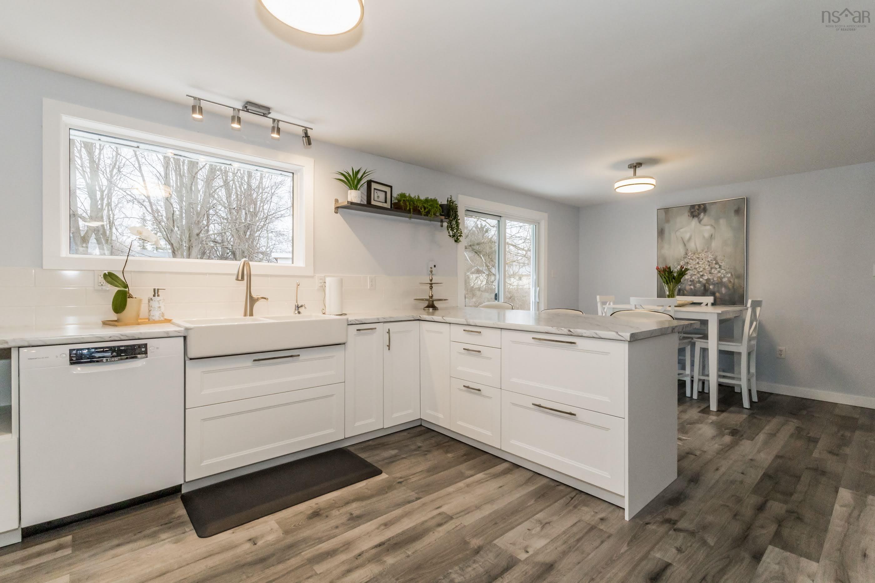 $449,900.00: 16 Hillcrest Avenue, Nictaux