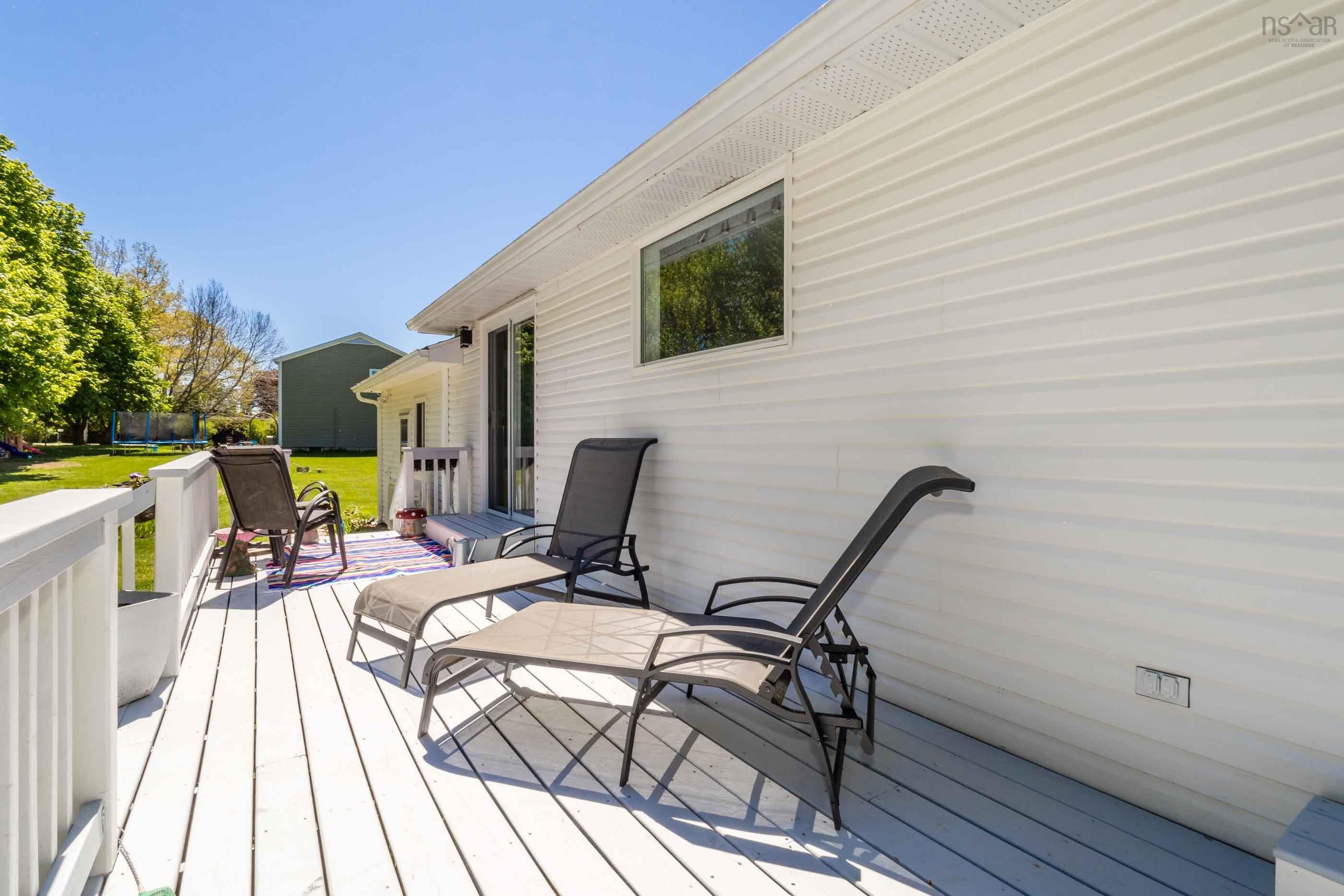 $449,900.00: 16 Hillcrest Avenue, Nictaux