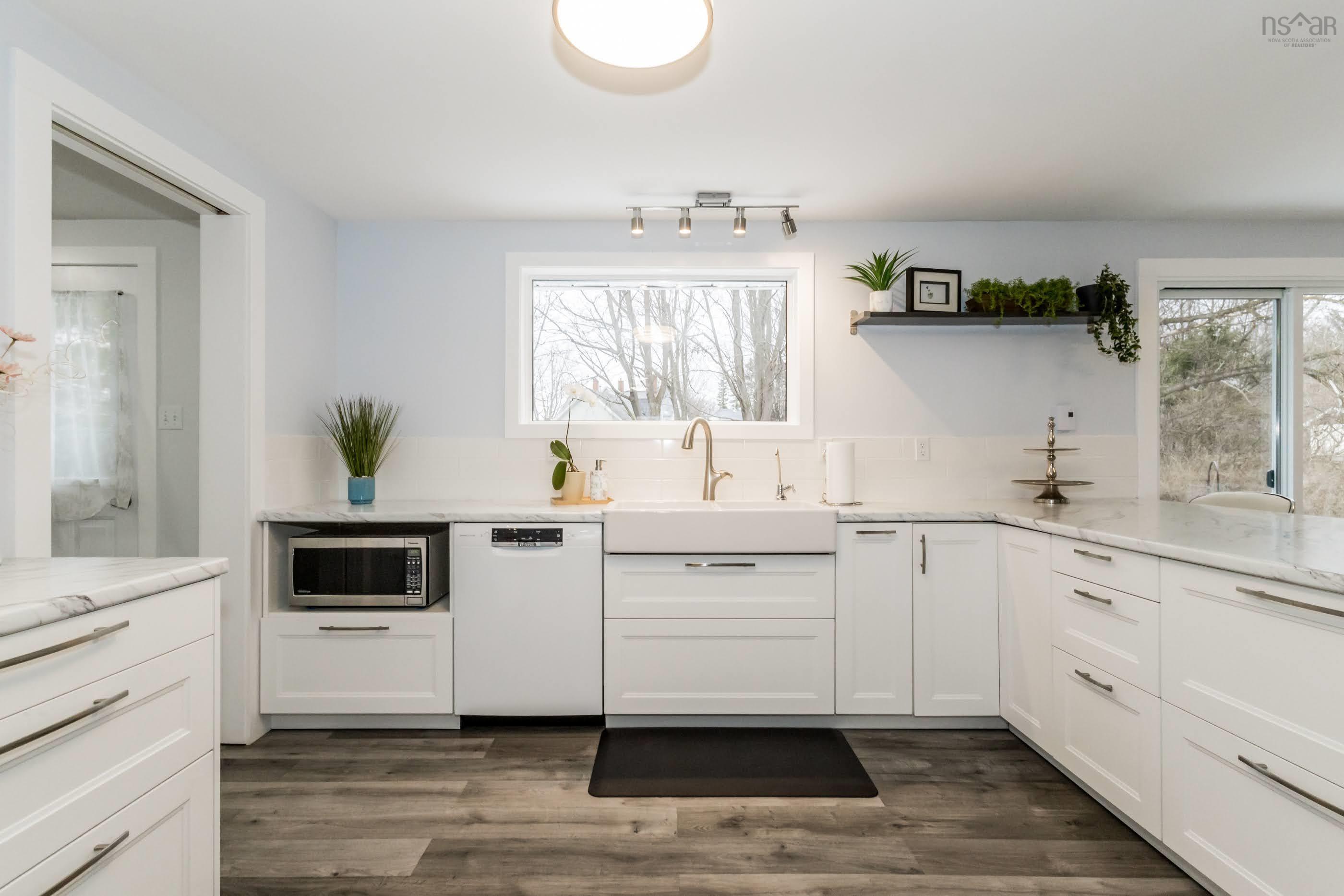 $449,900.00: 16 Hillcrest Avenue, Nictaux