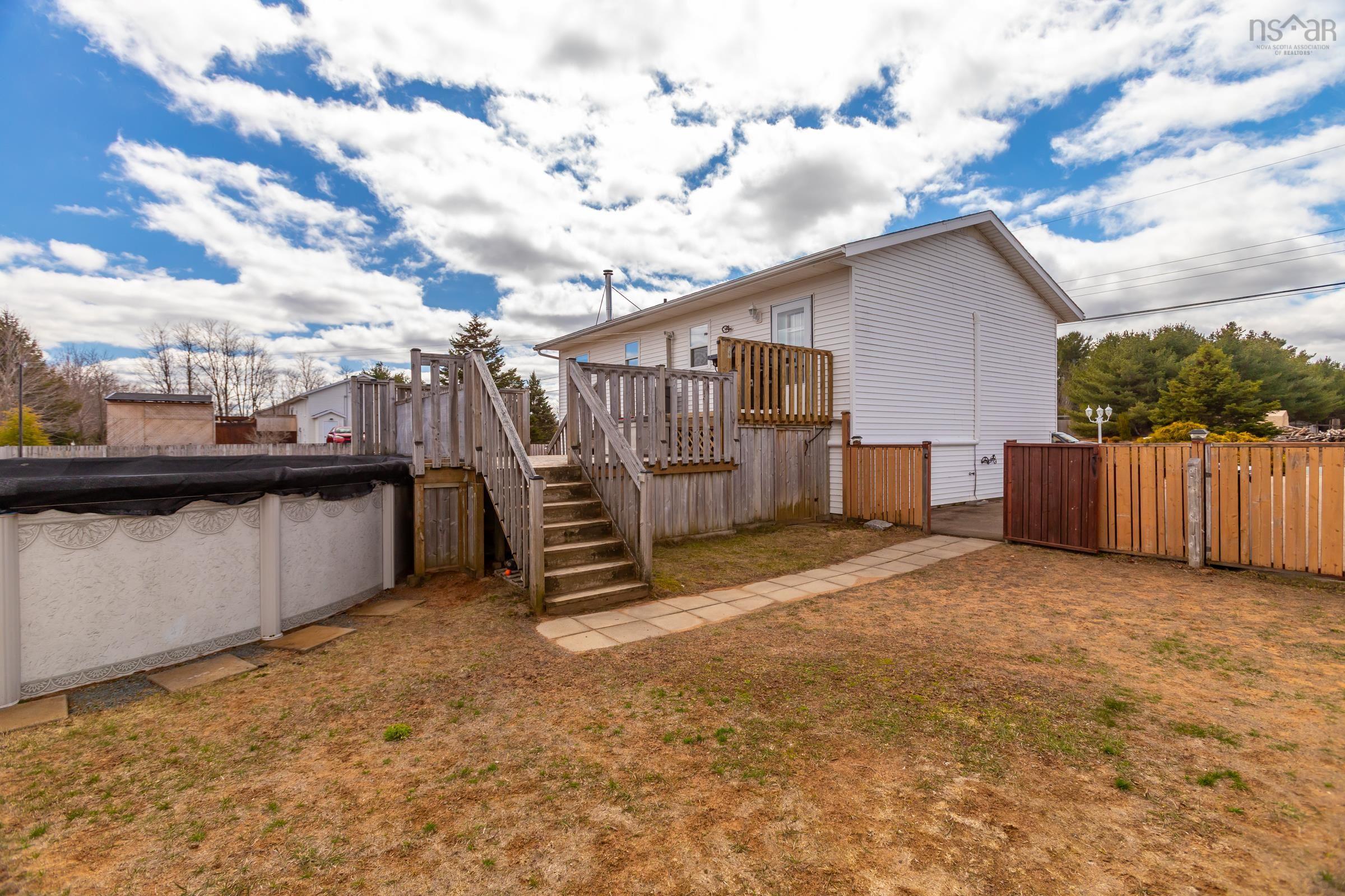 $399,500.00: 64 Seth Drive, Wilmot