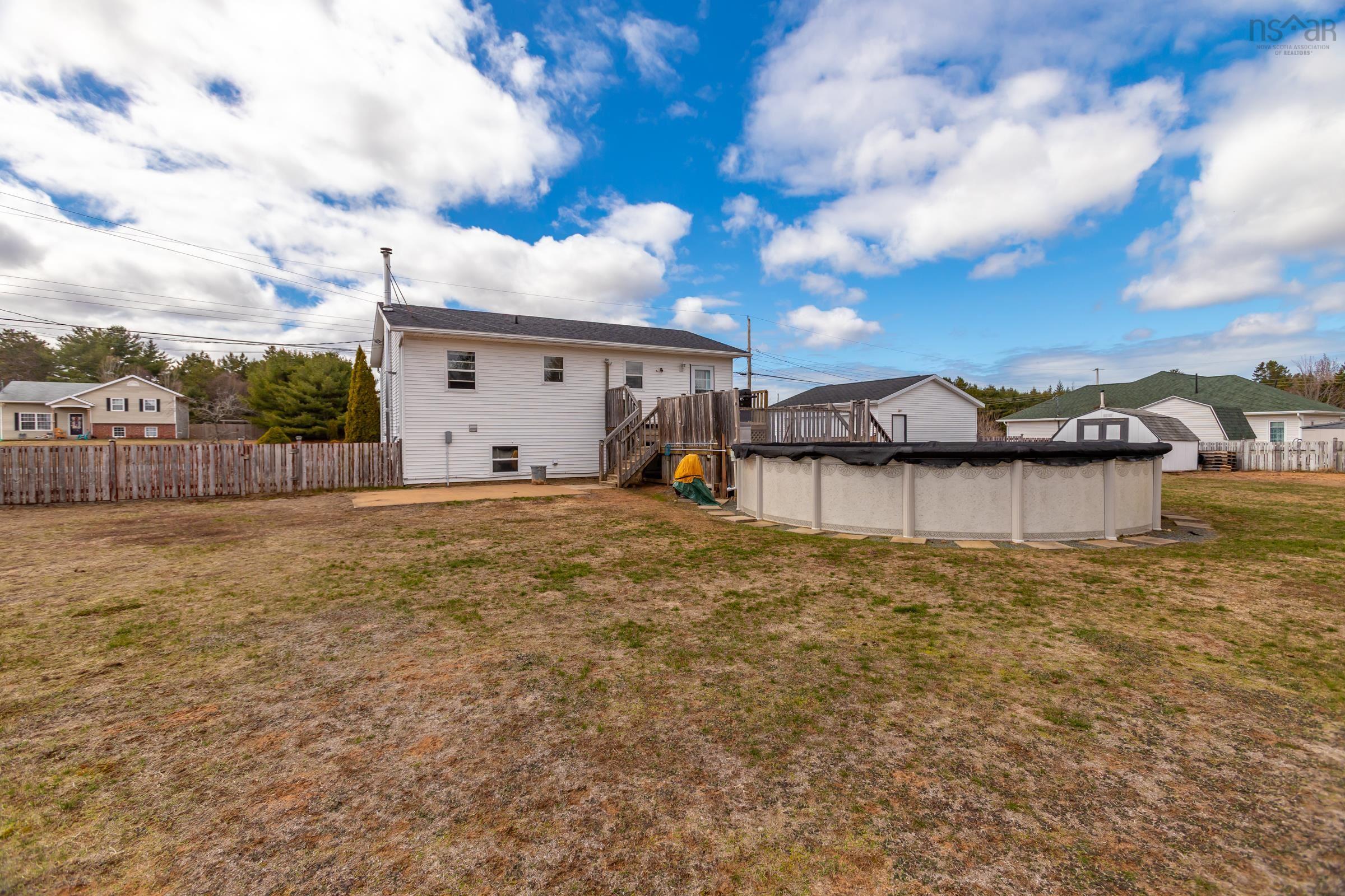 $399,500.00: 64 Seth Drive, Wilmot