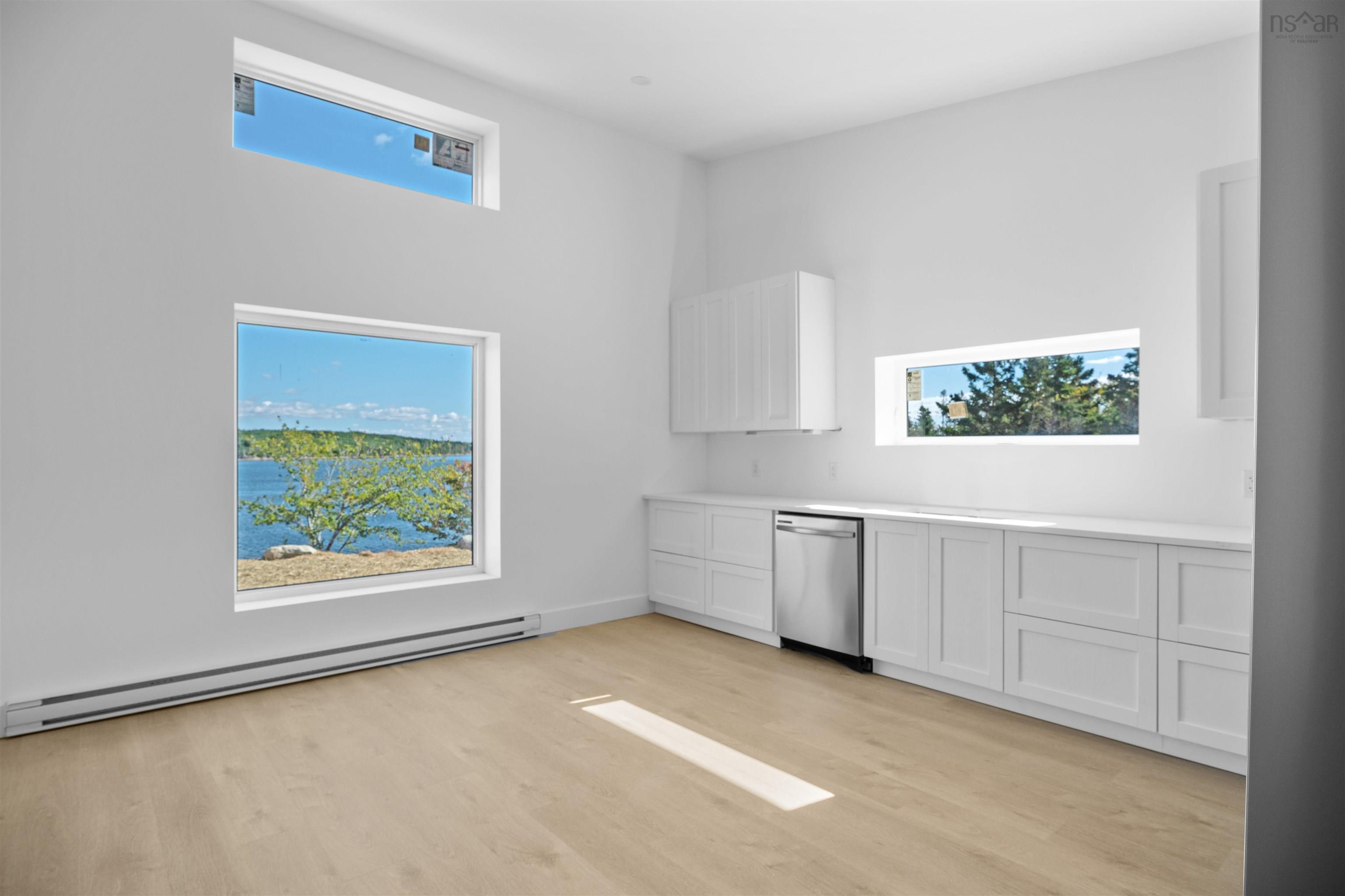 $427,500.00: 659 West Liscomb Point Road, Liscomb