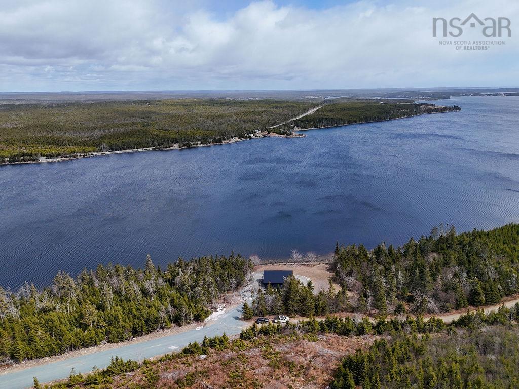 $427,500.00: 659 West Liscomb Point Road, Liscomb