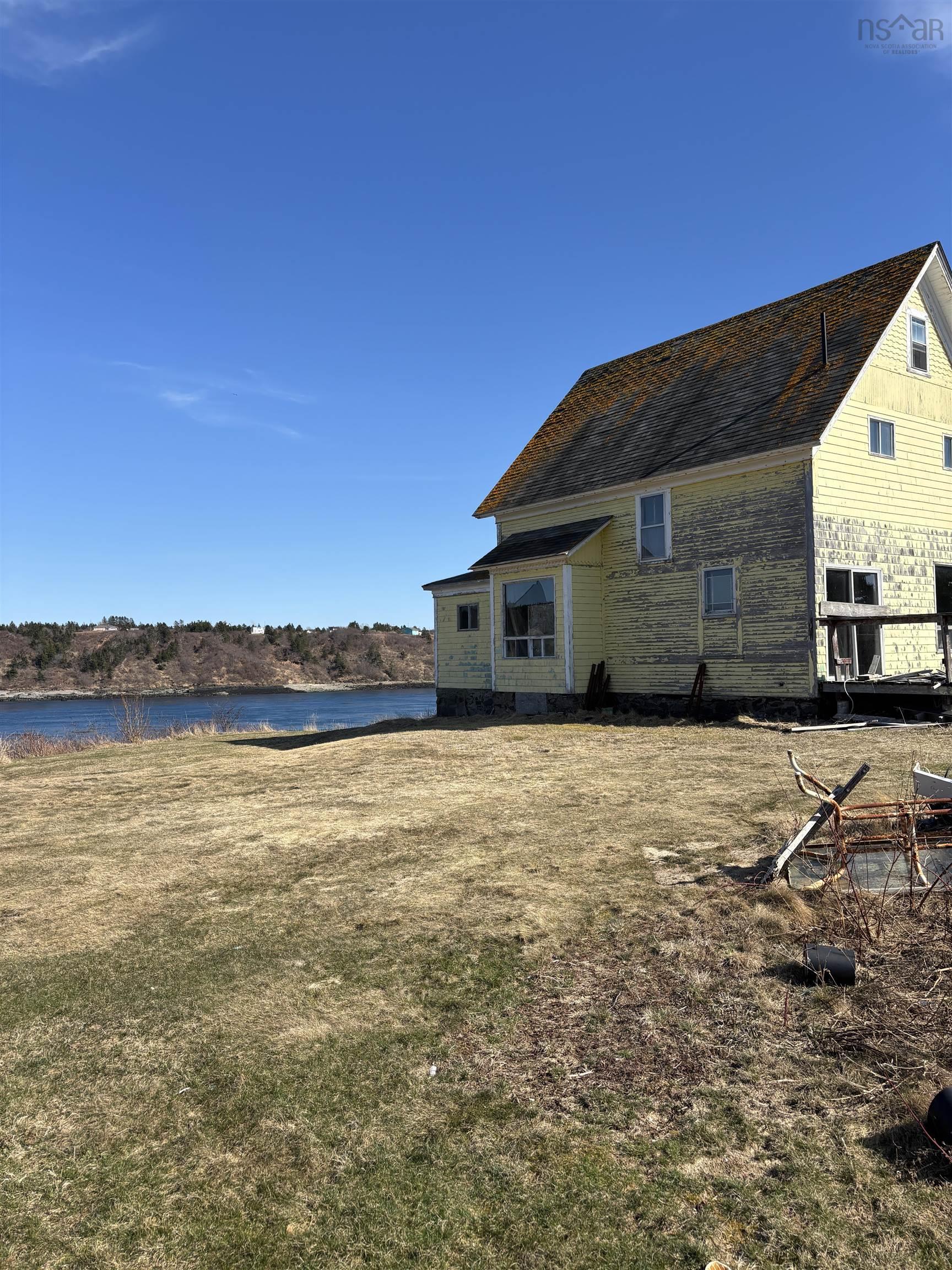 $89,000.00: 3284 Highway 217, Tiverton