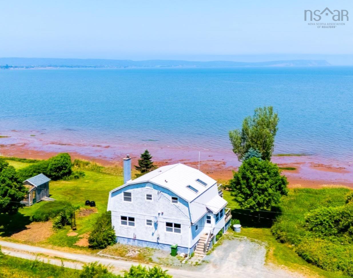 $655,000.00: 102 Pheasant Road, North Grand Pre