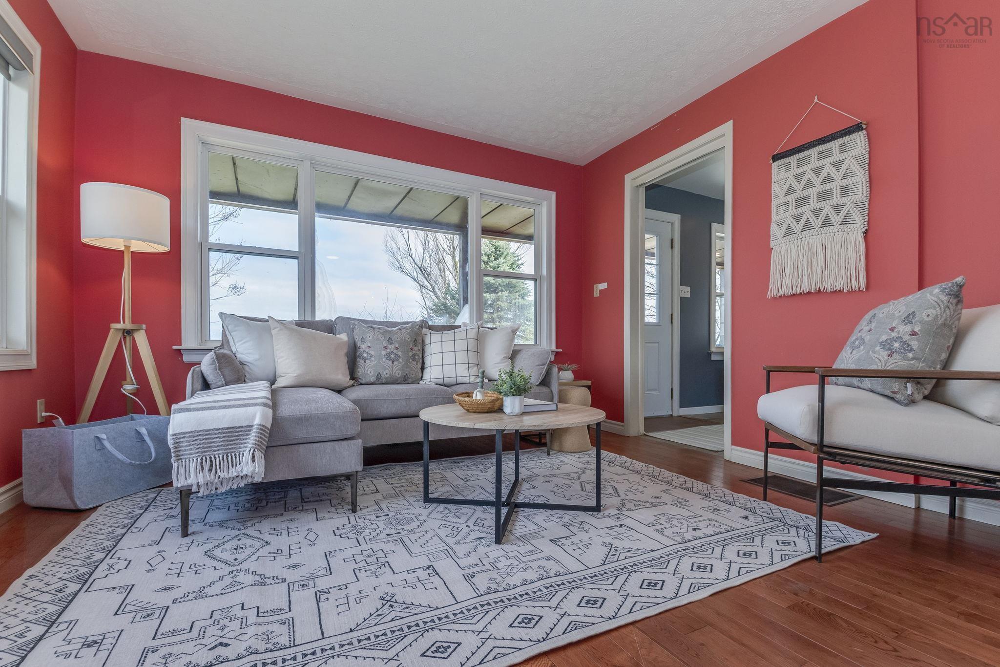 $725,000.00: 102 Pheasant Road, North Grand Pre