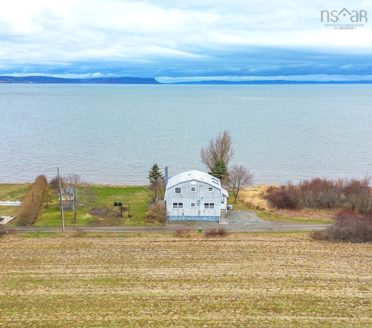 $655,000.00: 102 Pheasant Road, North Grand Pre