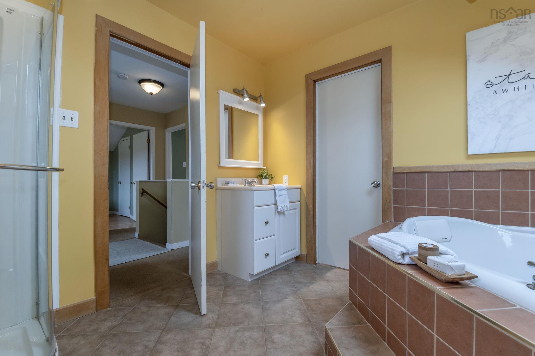 $725,000.00: 102 Pheasant Road, North Grand Pre