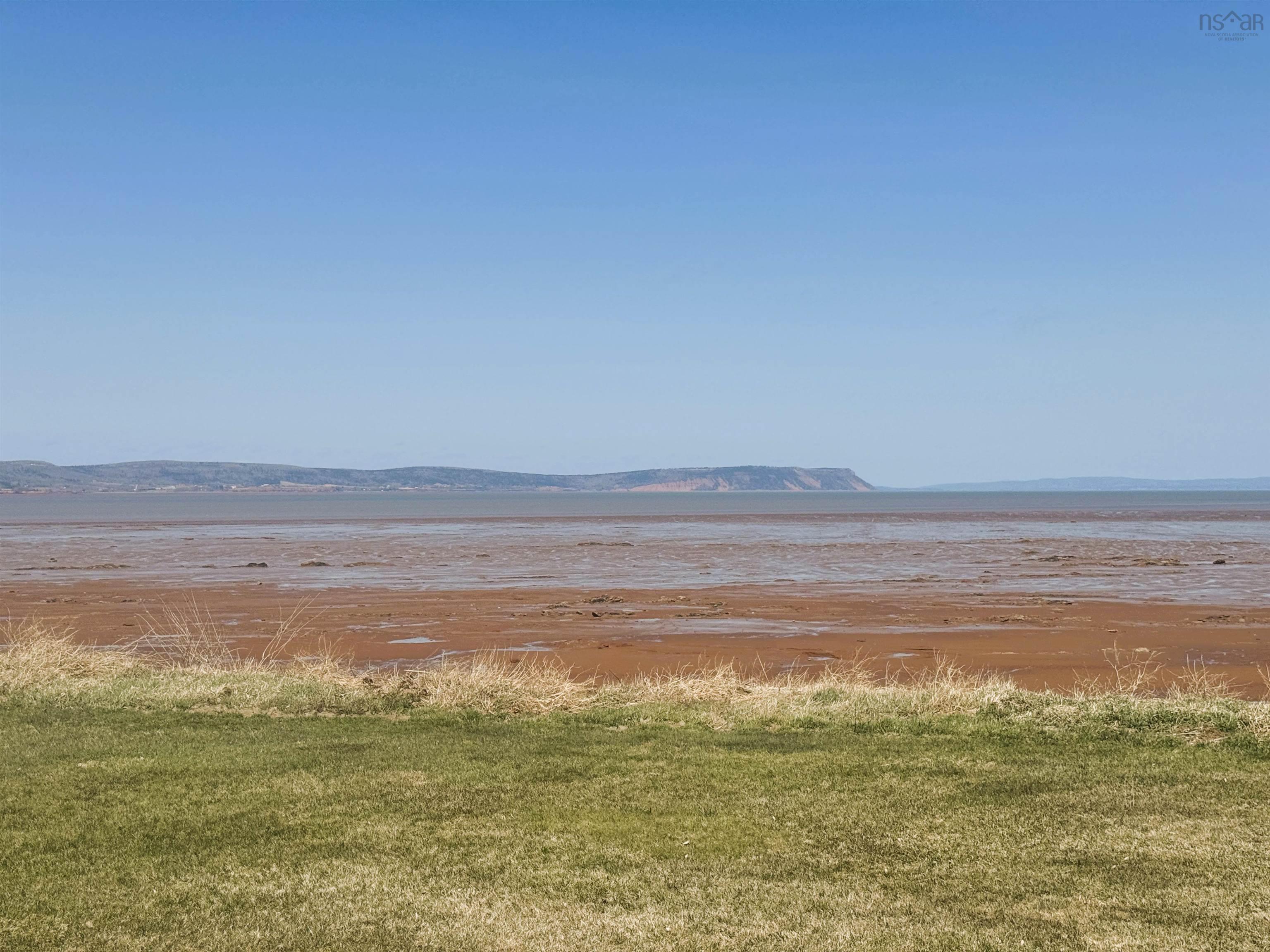 $725,000.00: 102 Pheasant Road, North Grand Pre