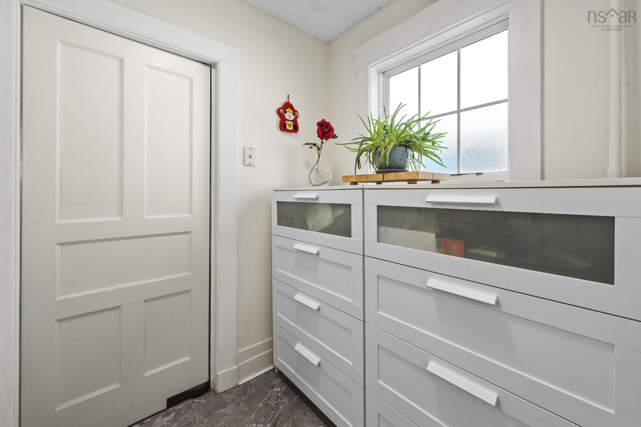 $1,675,000.00: 949 McLean Street, Halifax