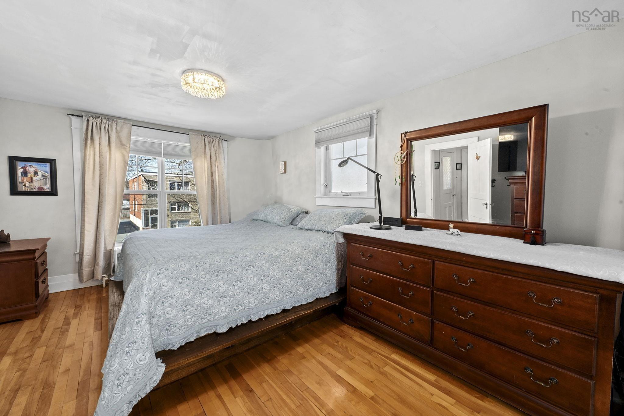 $1,675,000.00: 949 McLean Street, Halifax