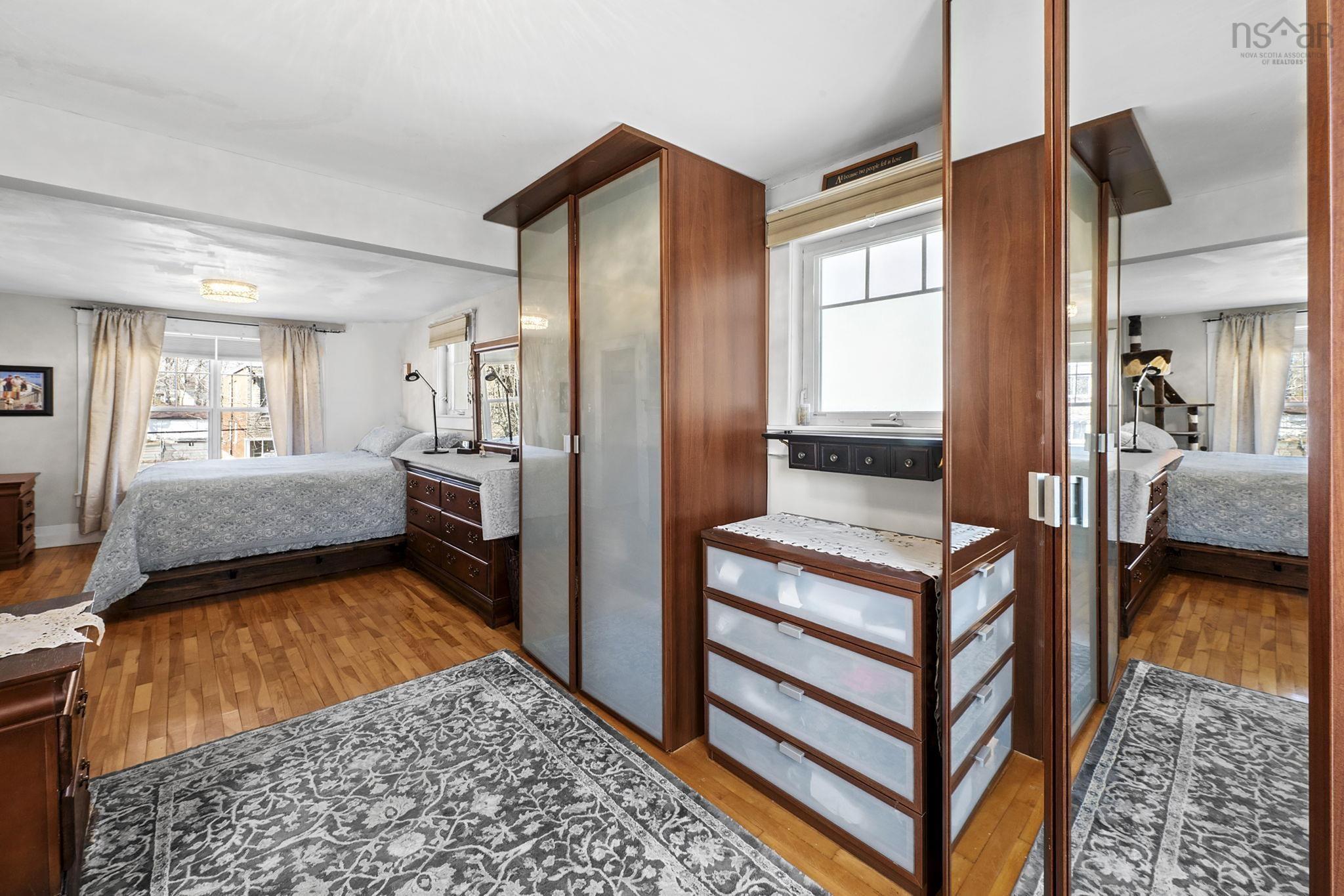 $1,675,000.00: 949 McLean Street, Halifax