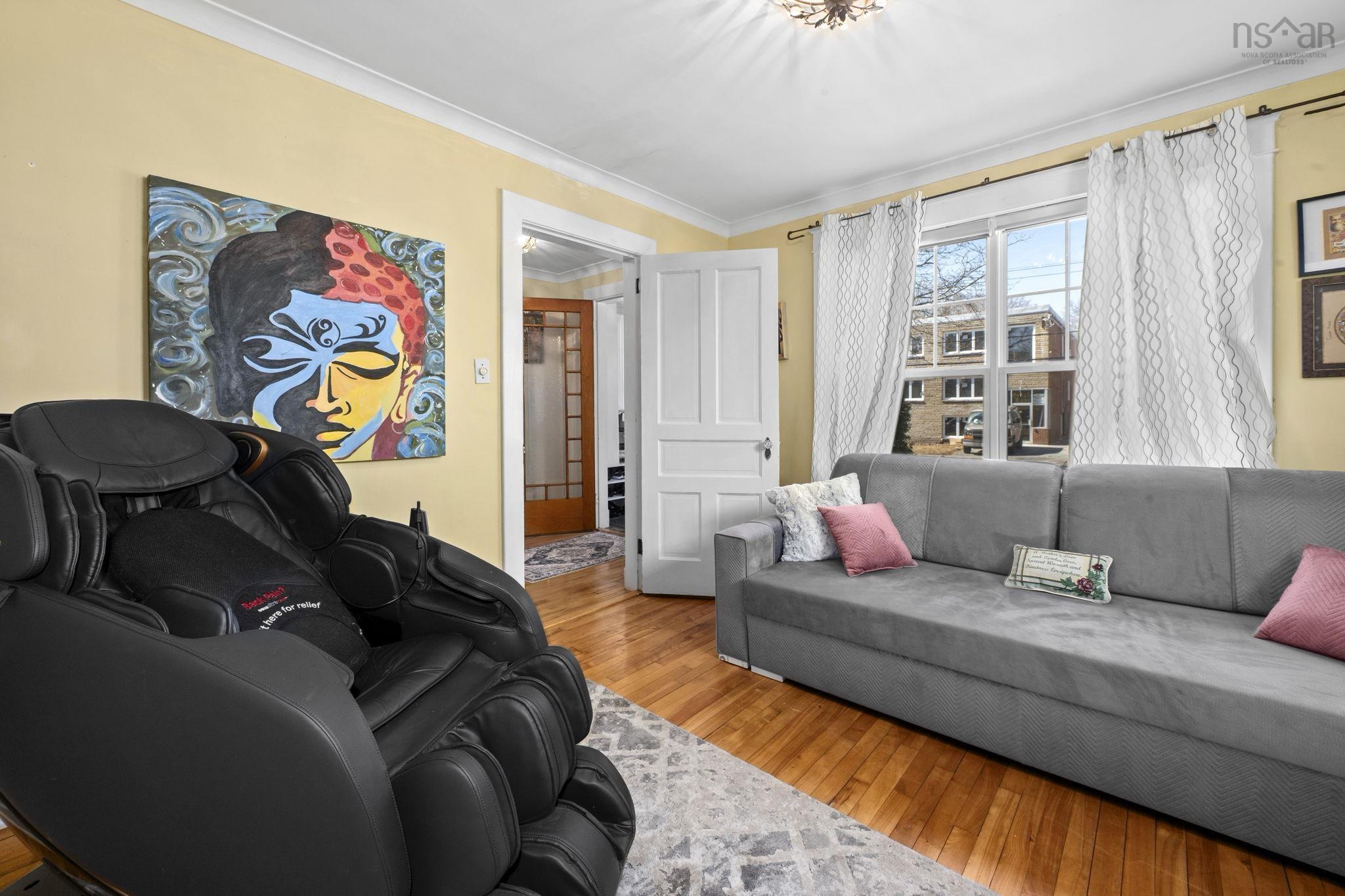 $1,675,000.00: 949 McLean Street, Halifax