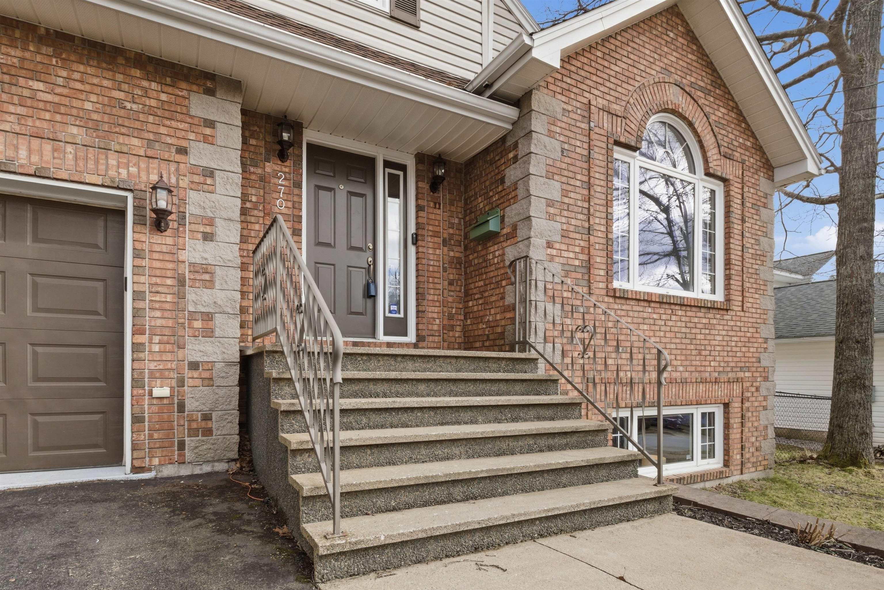 $699,900.00: 270 Ridgevale Drive, Bedford