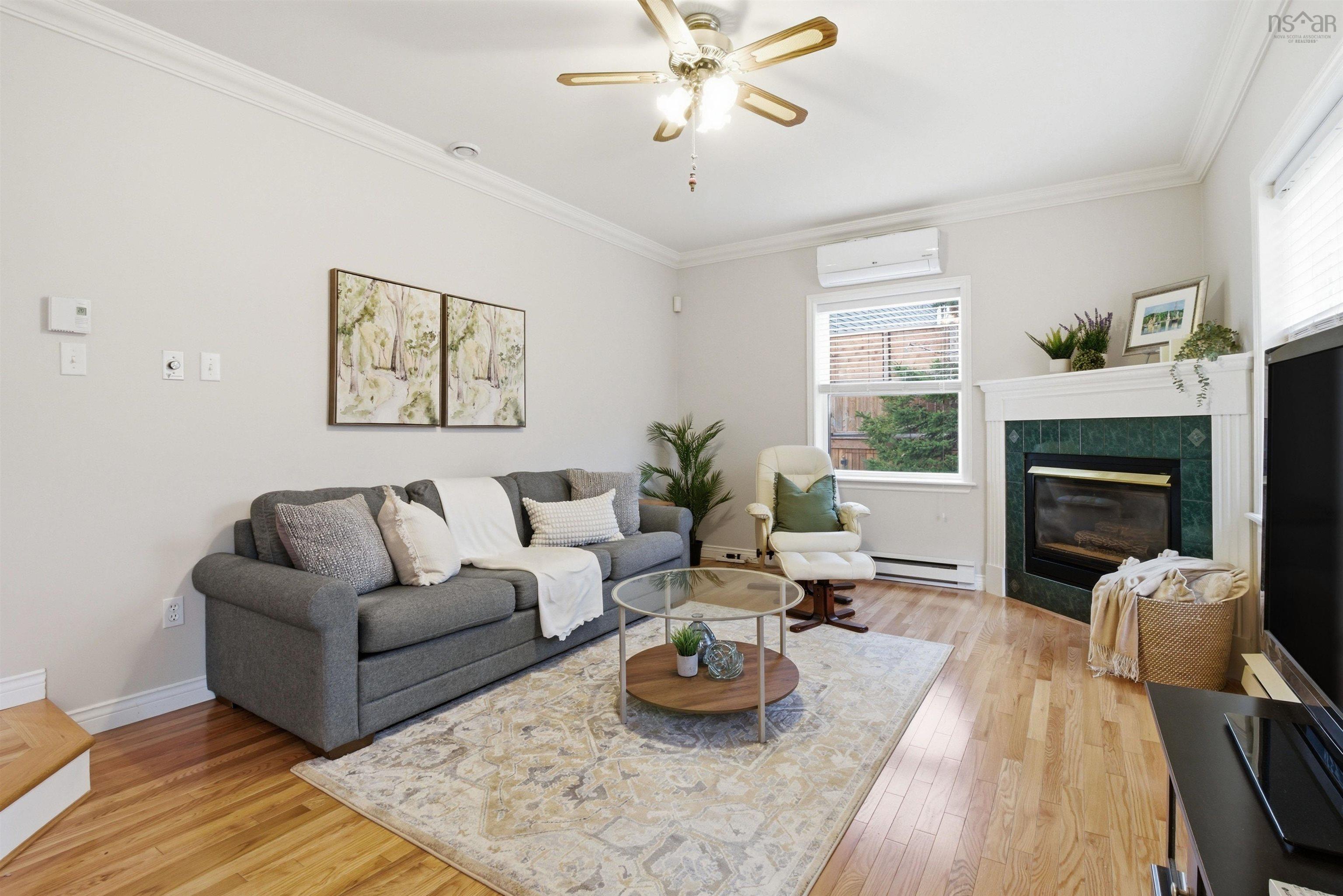 $699,900.00: 270 Ridgevale Drive, Bedford