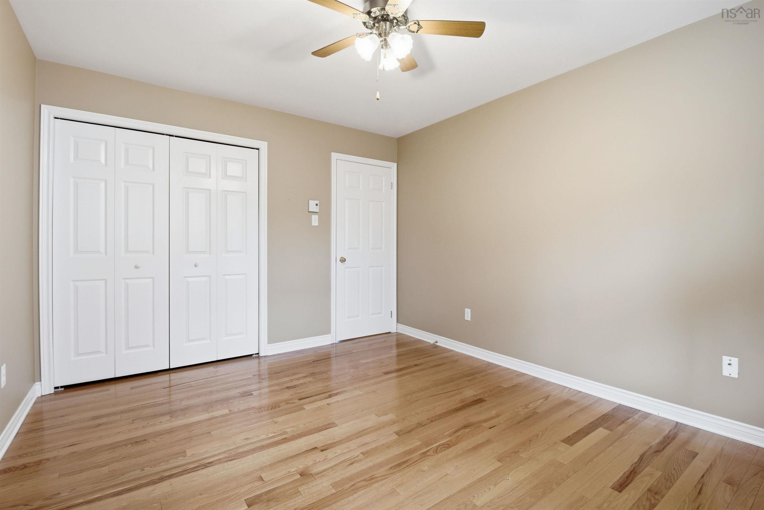 $699,900.00: 270 Ridgevale Drive, Bedford