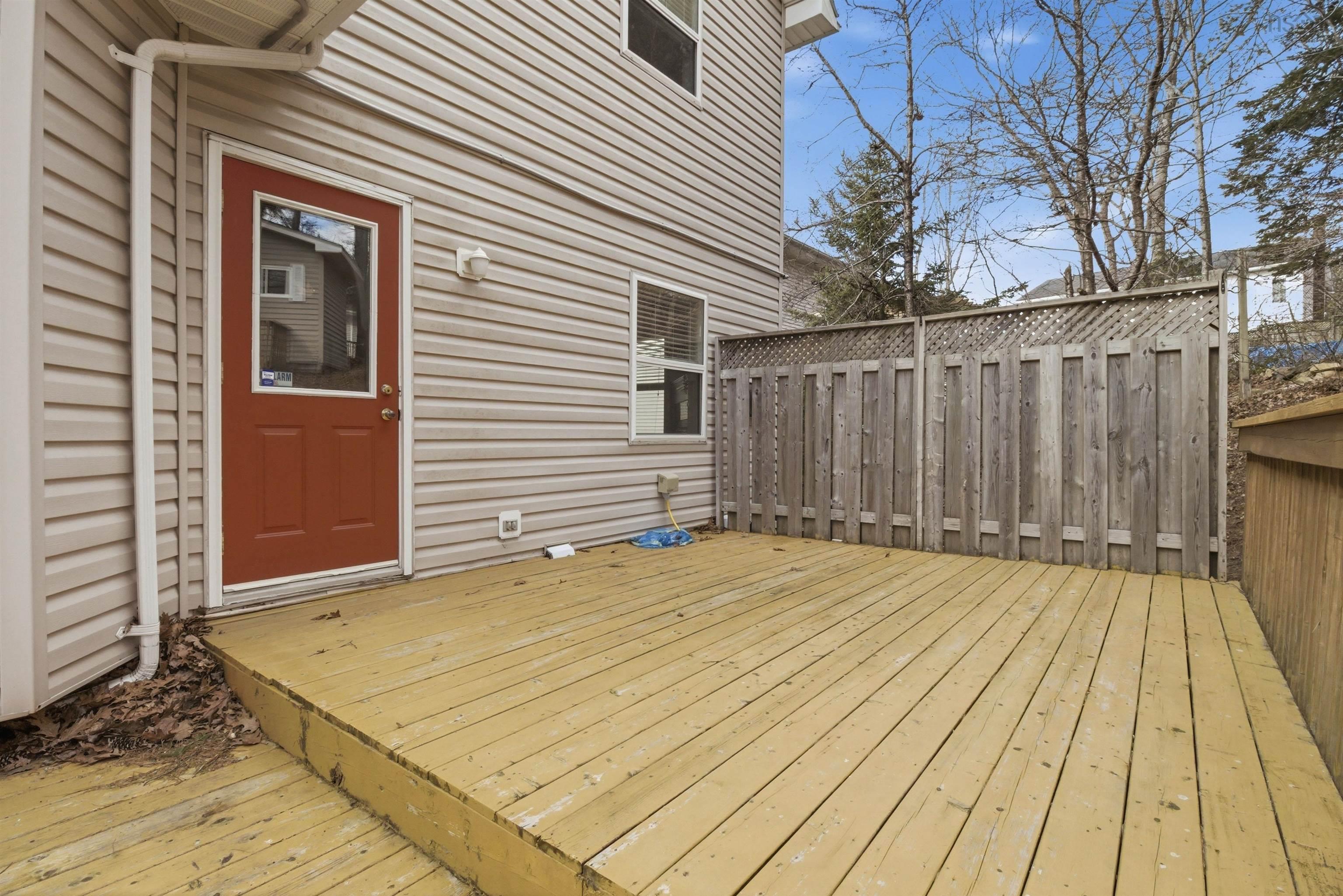 $699,900.00: 270 Ridgevale Drive, Bedford