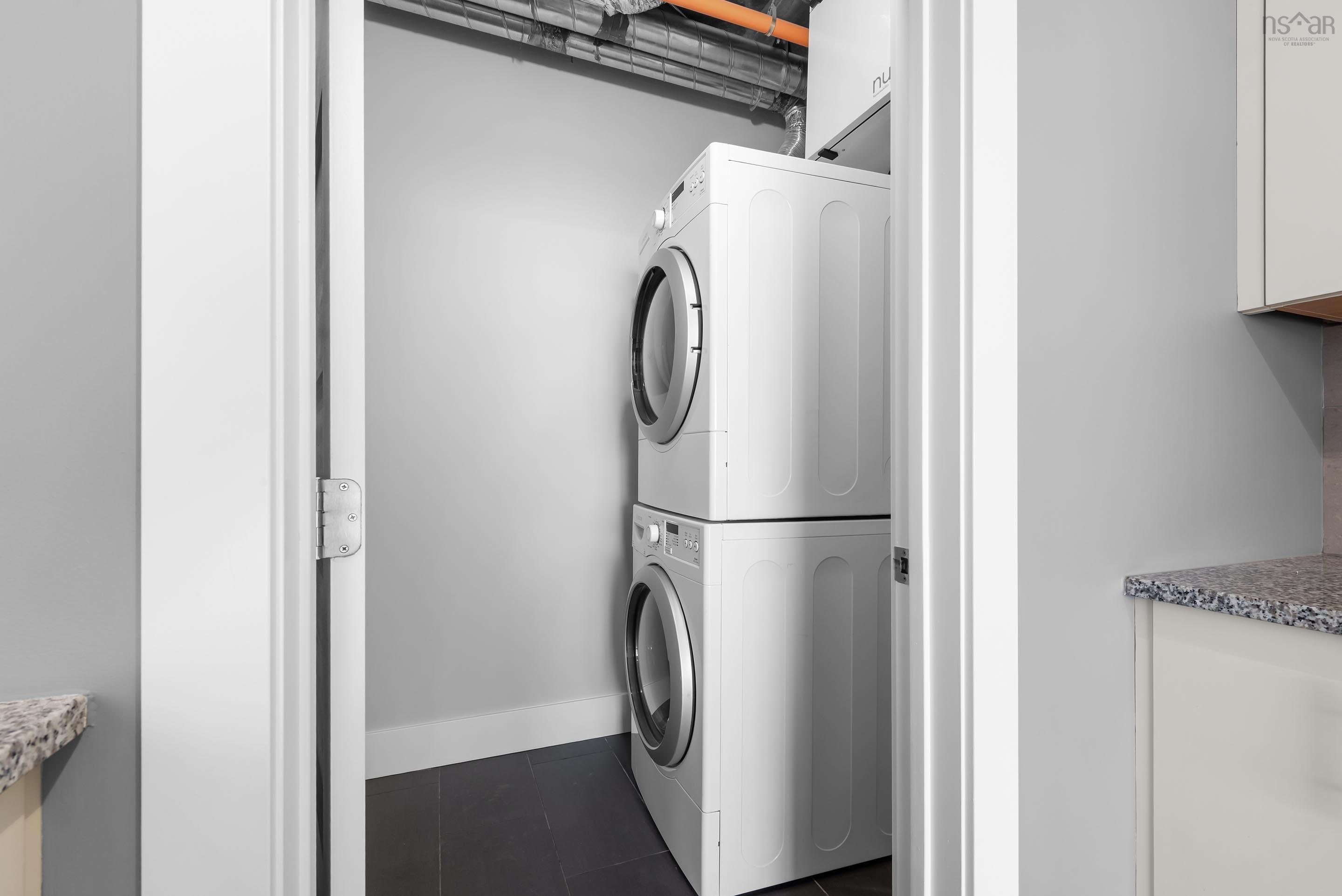 $575,000.00: 506 15 Kings Wharf Place, Dartmouth