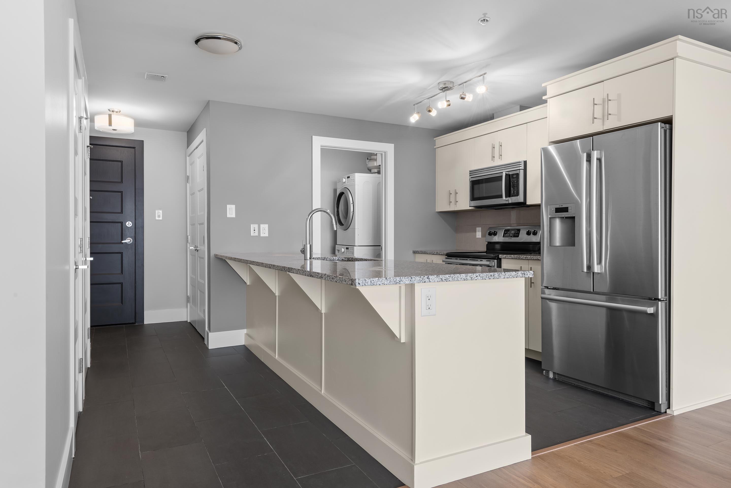 $575,000.00: 506 15 Kings Wharf Place, Dartmouth