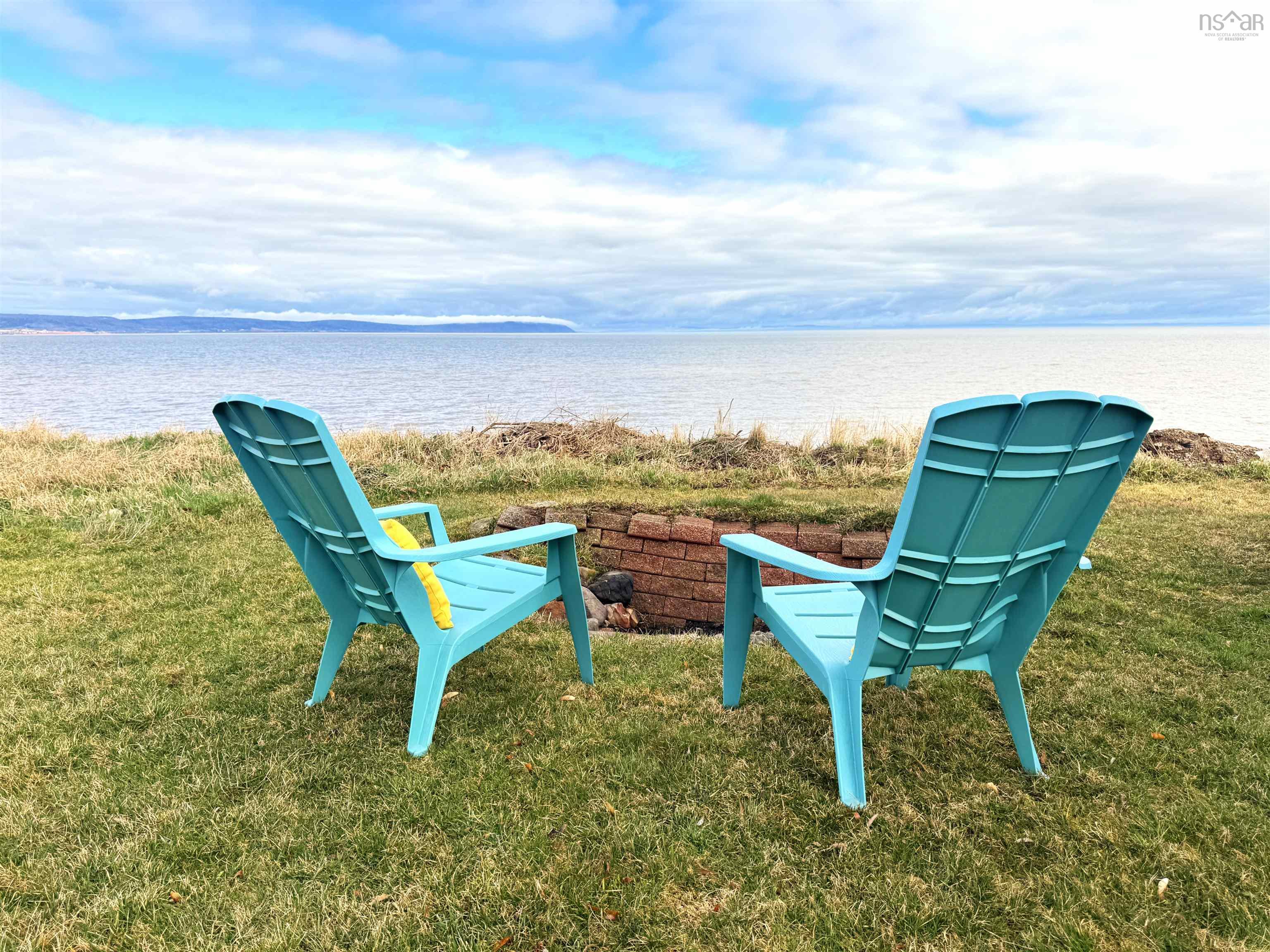 $725,000.00: 102 Pheasant Road, North Grand Pre