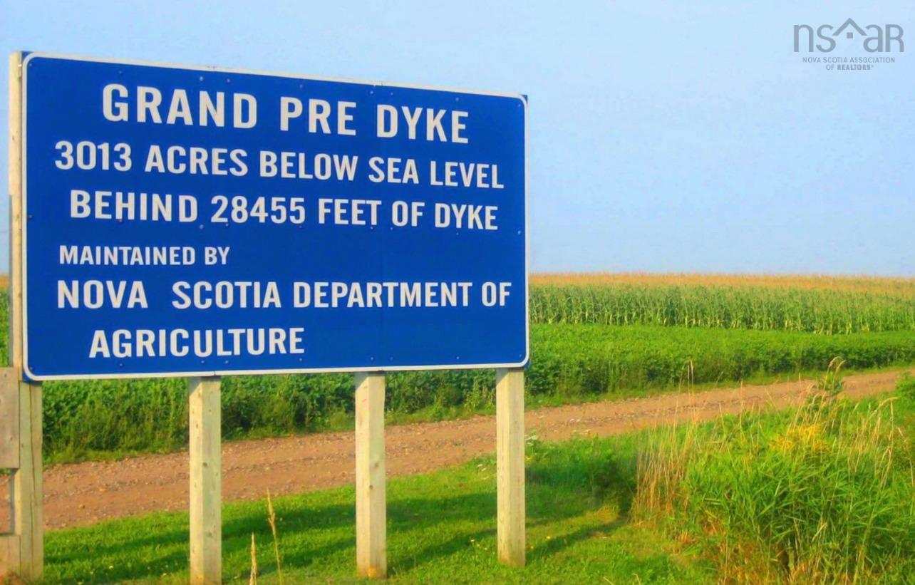 $725,000.00: 102 Pheasant Road, North Grand Pre