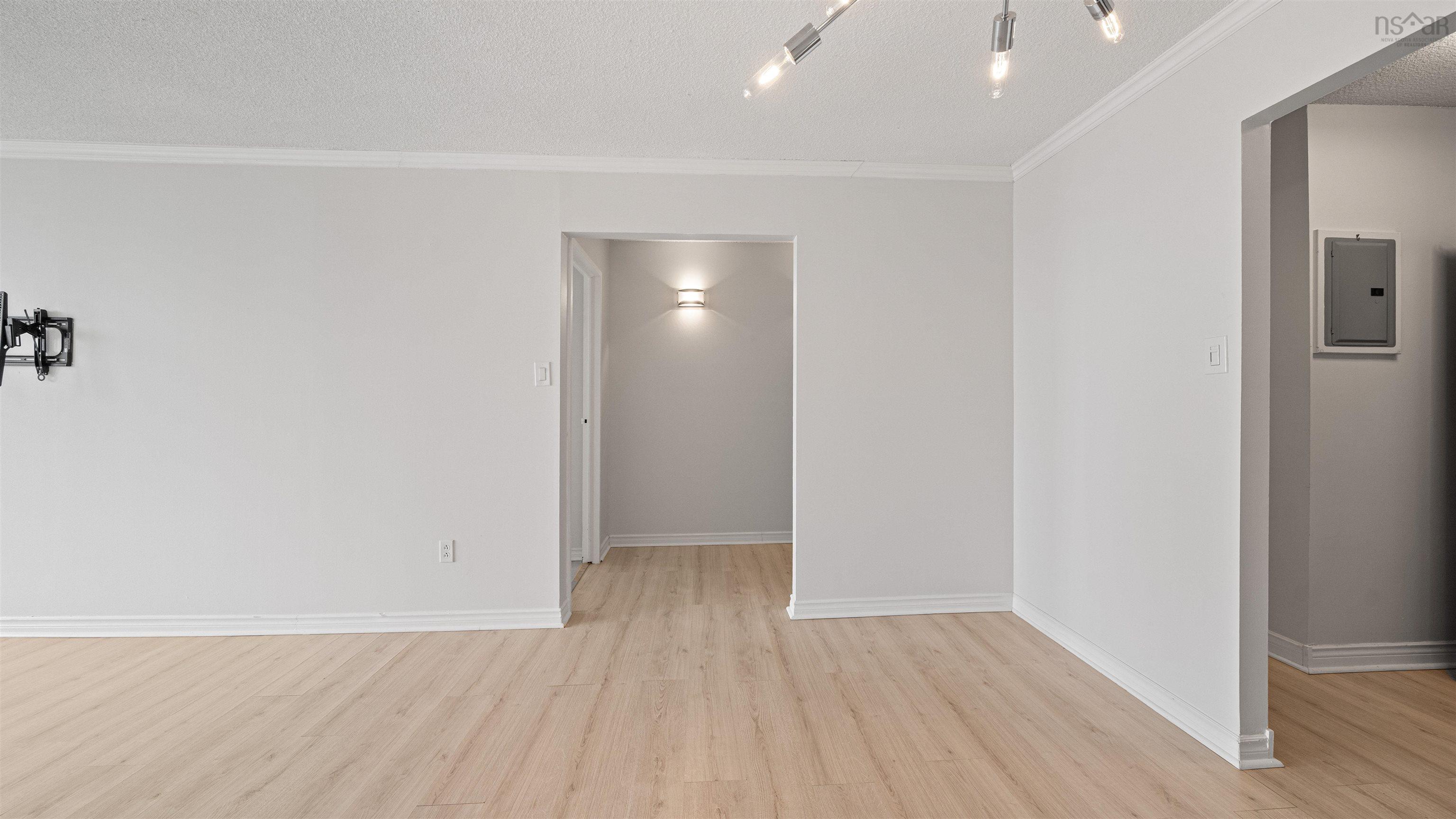 $320,000.00: 1505 6369 COBURG Road, Halifax