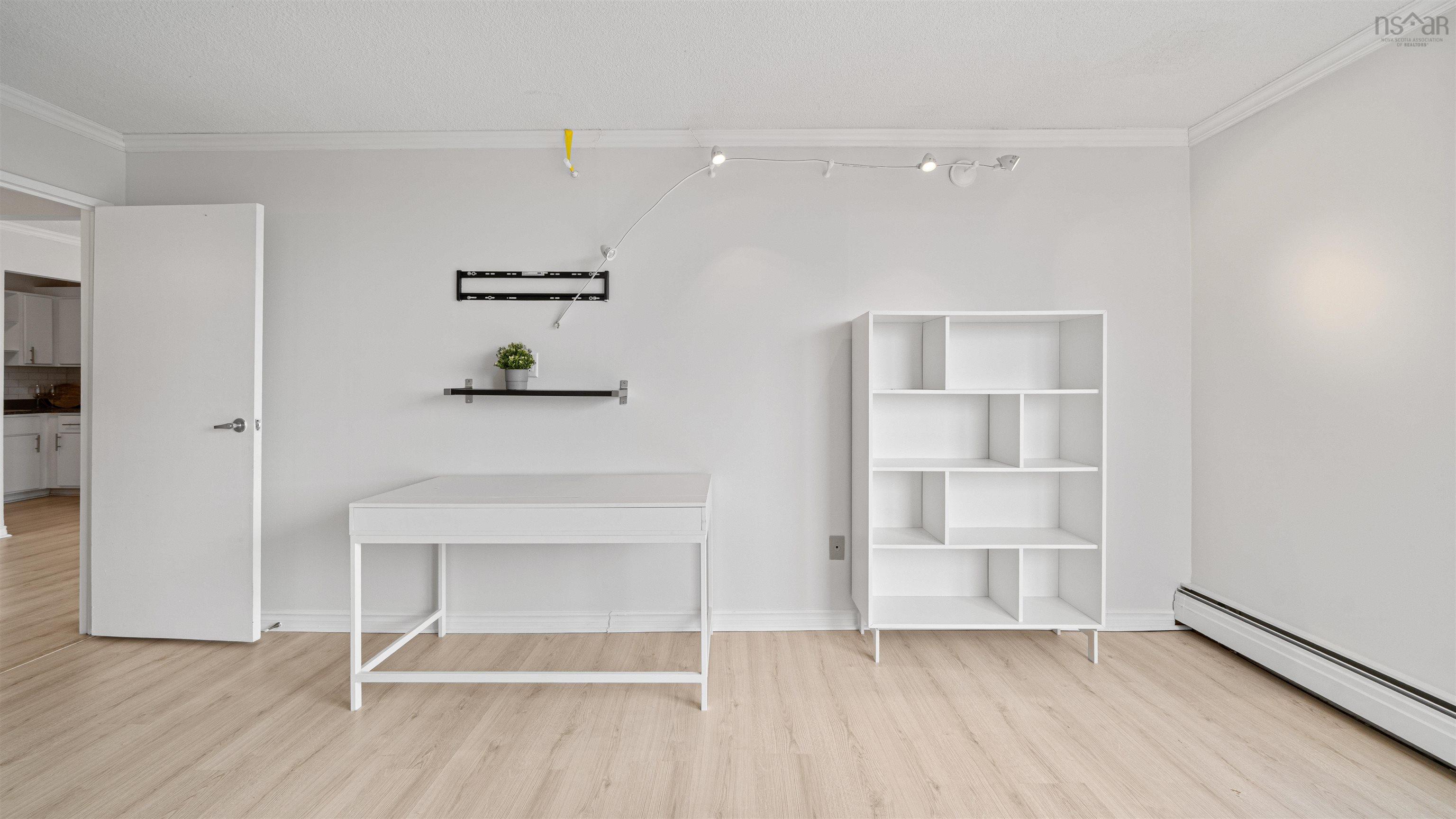 $320,000.00: 1505 6369 COBURG Road, Halifax