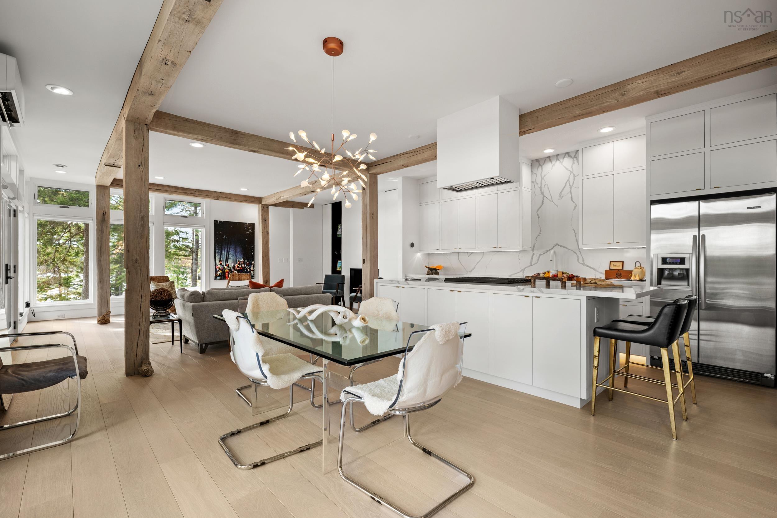 $2,980,000.00: 32 Himmelman Lane, Herman