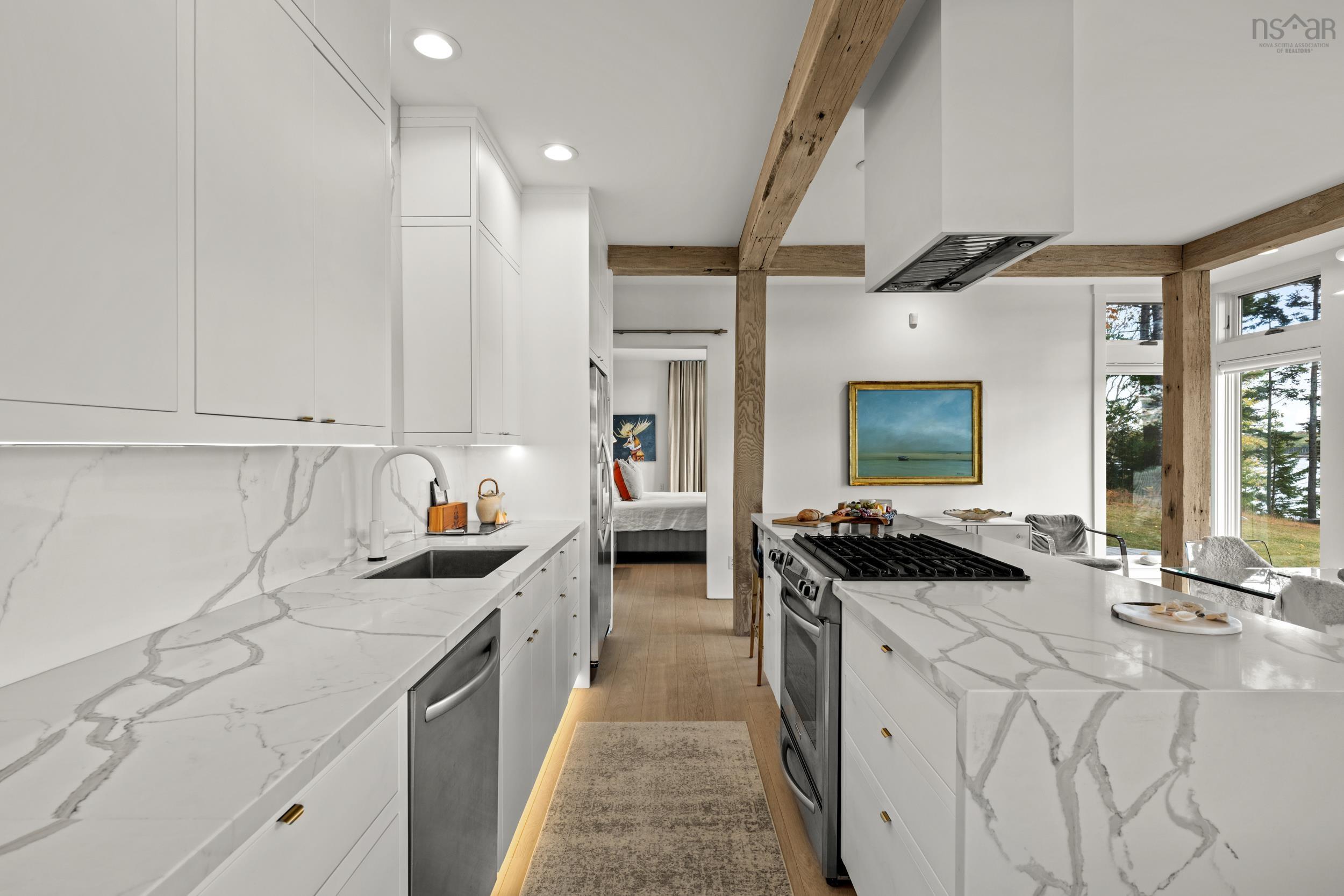 $2,980,000.00: 32 Himmelman Lane, Herman