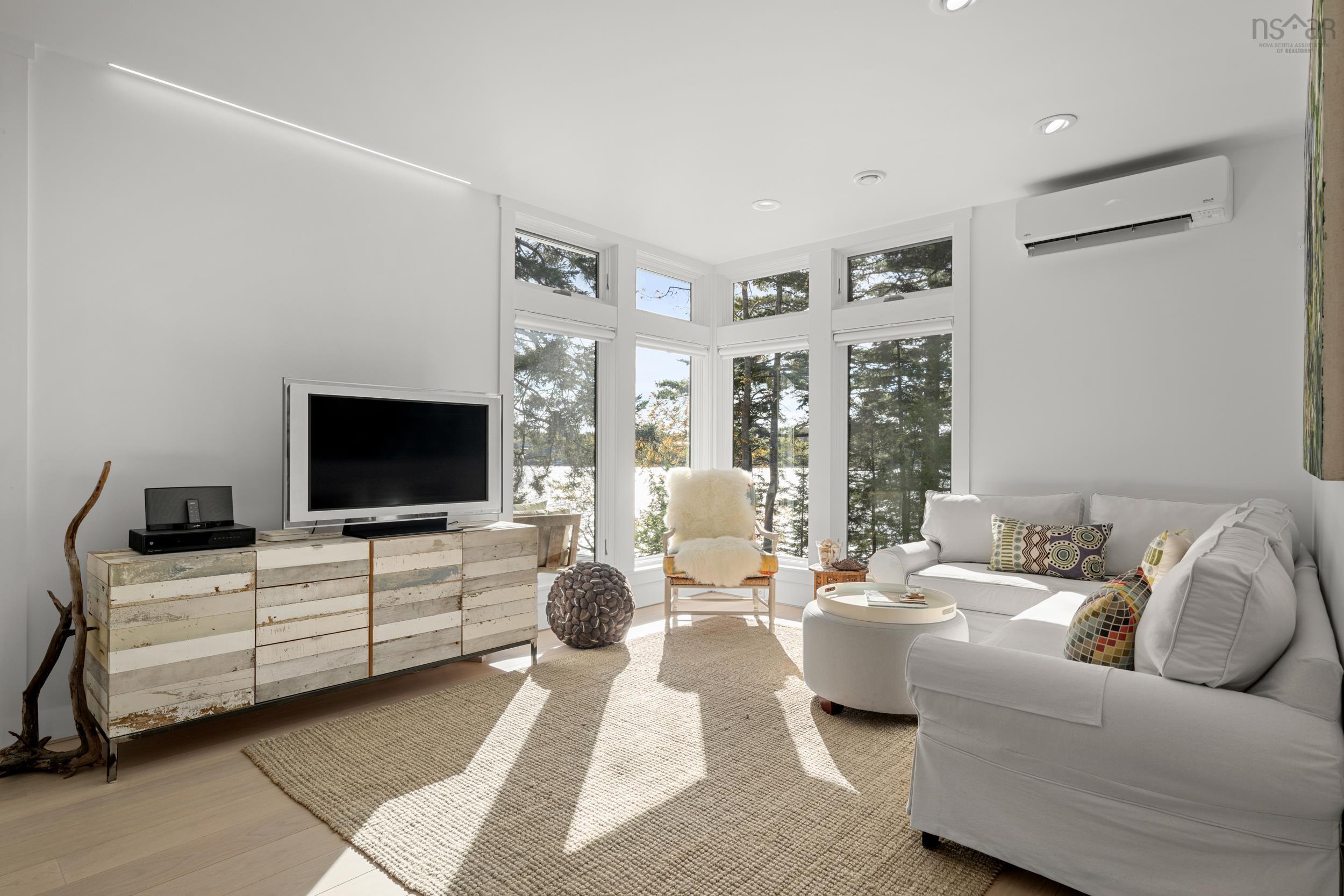 $2,980,000.00: 32 Himmelman Lane, Herman