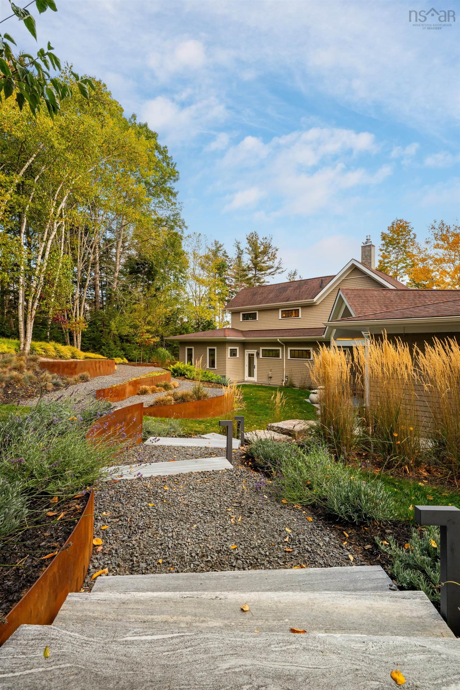 $2,980,000.00: 32 Himmelman Lane, Herman