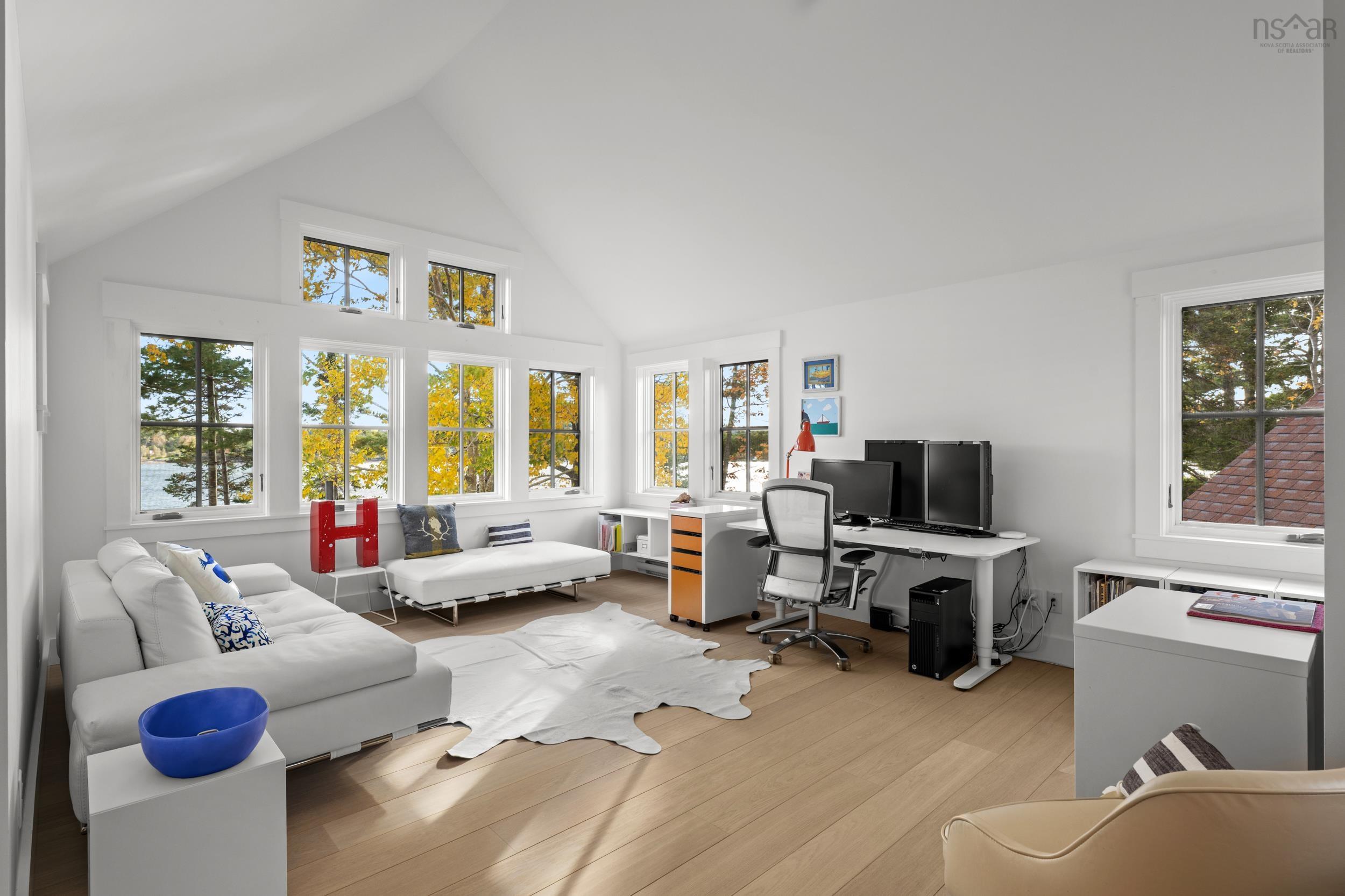 $2,980,000.00: 32 Himmelman Lane, Herman