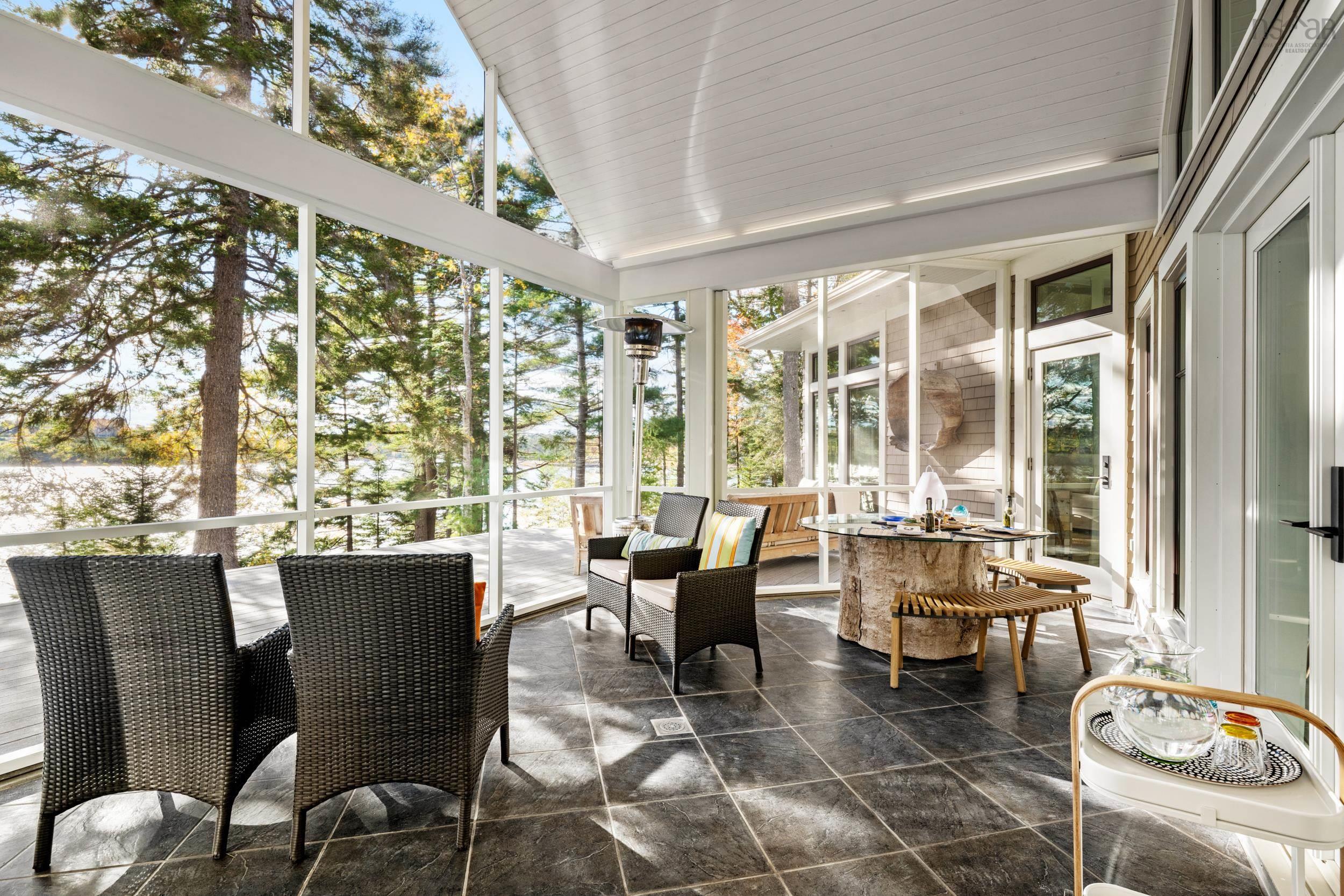 $2,980,000.00: 32 Himmelman Lane, Herman