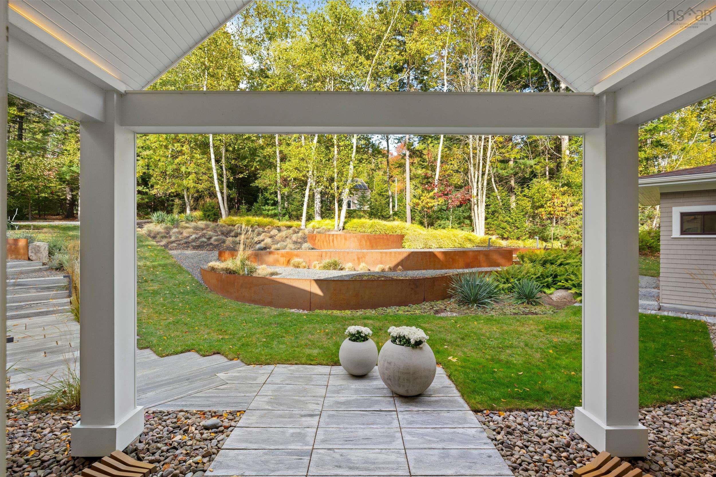 $2,980,000.00: 32 Himmelman Lane, Herman