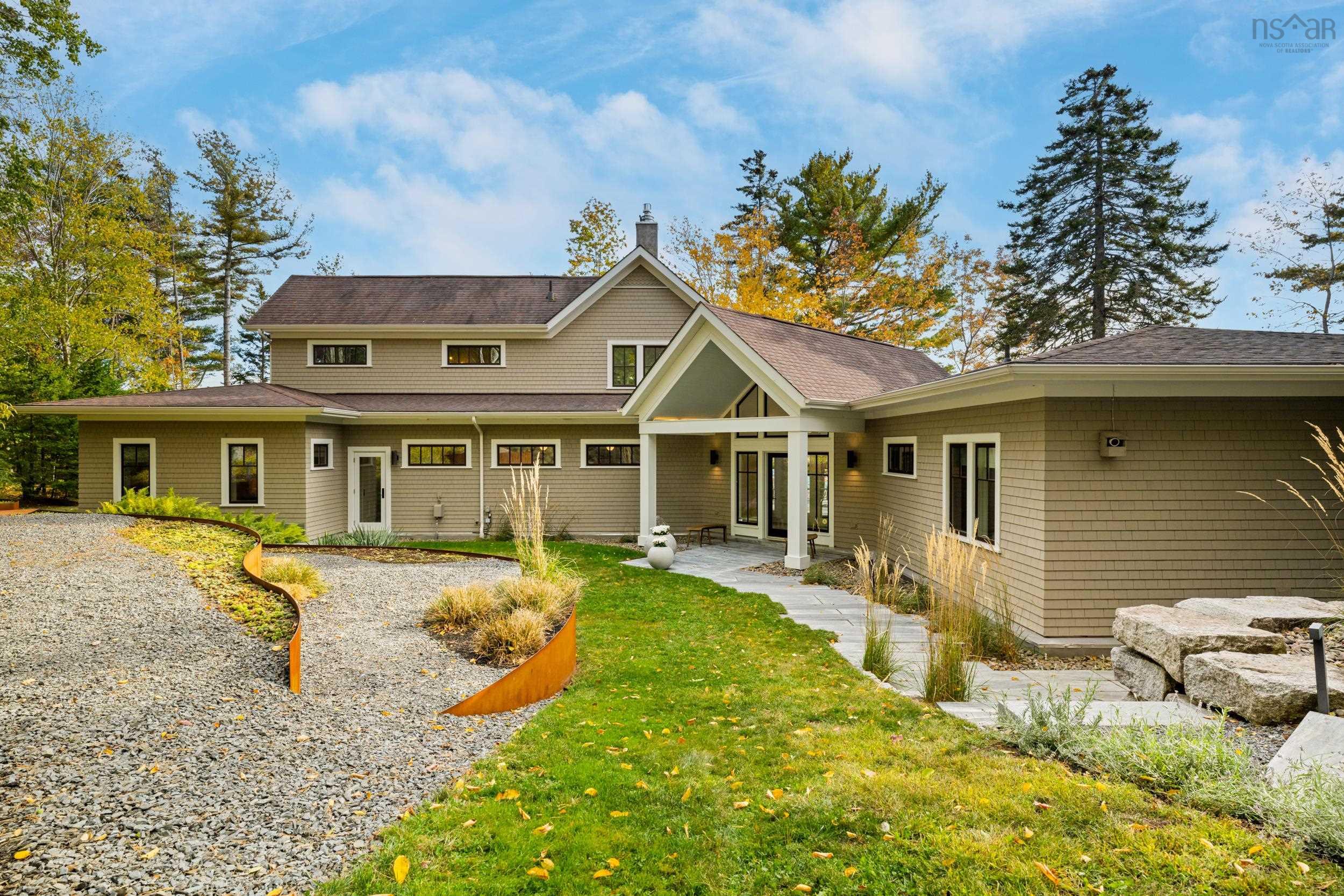 $2,980,000.00: 32 Himmelman Lane, Herman