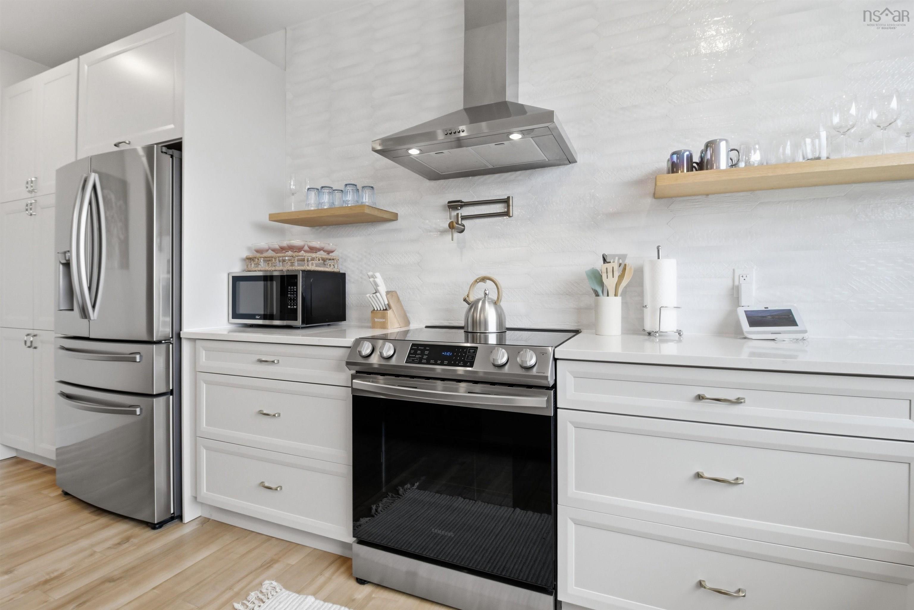 $1,299,900.00: 107 Amelinda Crescent, Boutiliers Point