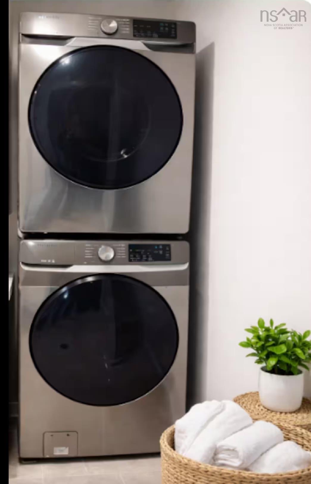 $1,299,900.00: 107 Amelinda Crescent, Boutiliers Point