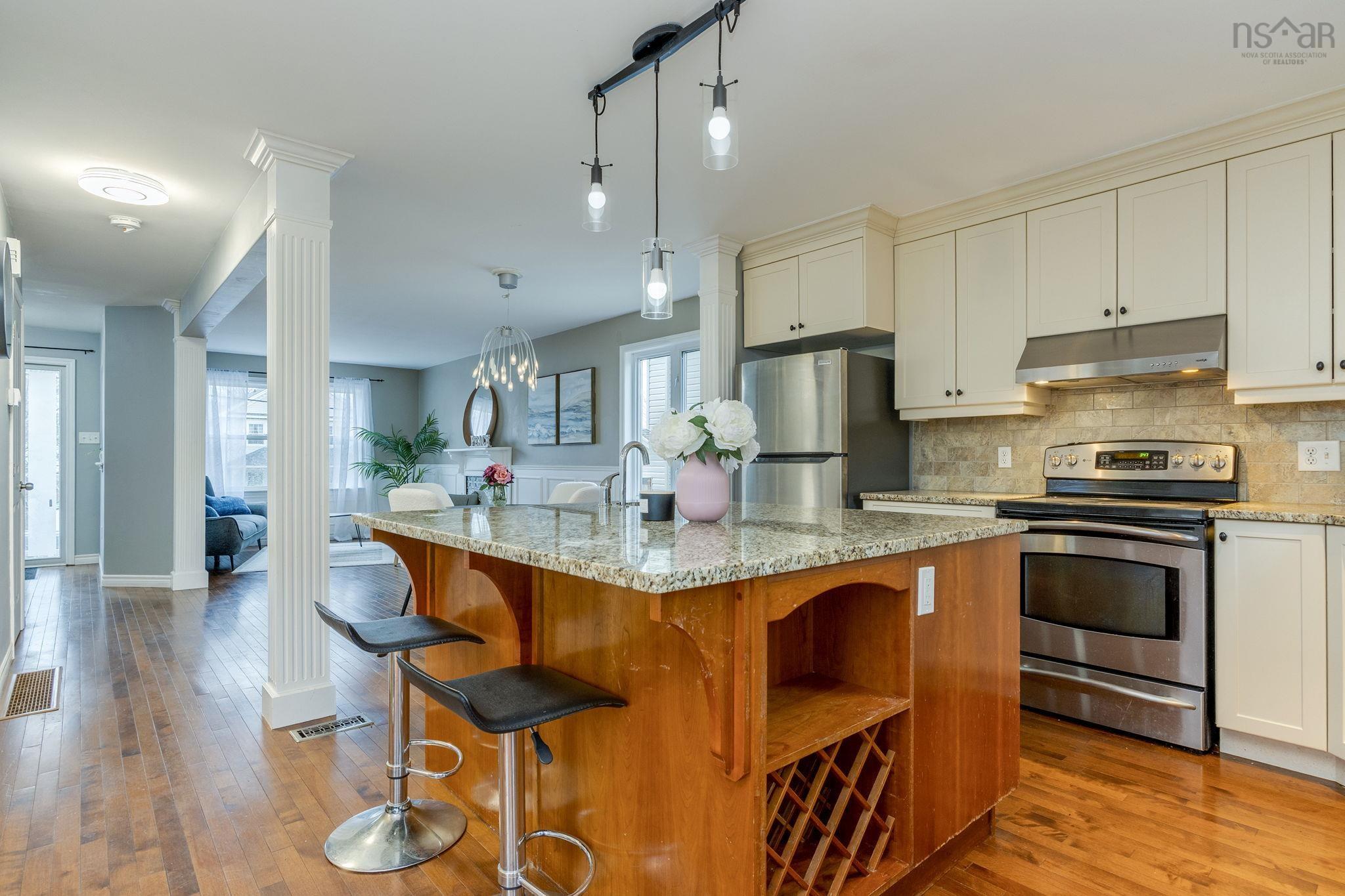 $699,000.00: 53 Heathside Crescent, Halifax